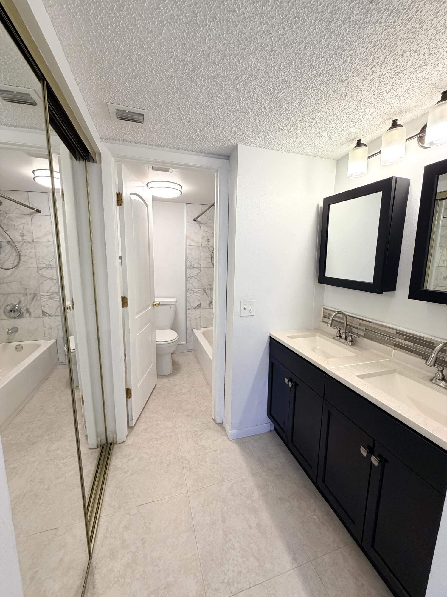 SHERWOOD SQUARE CONDOMINIUM - Residential