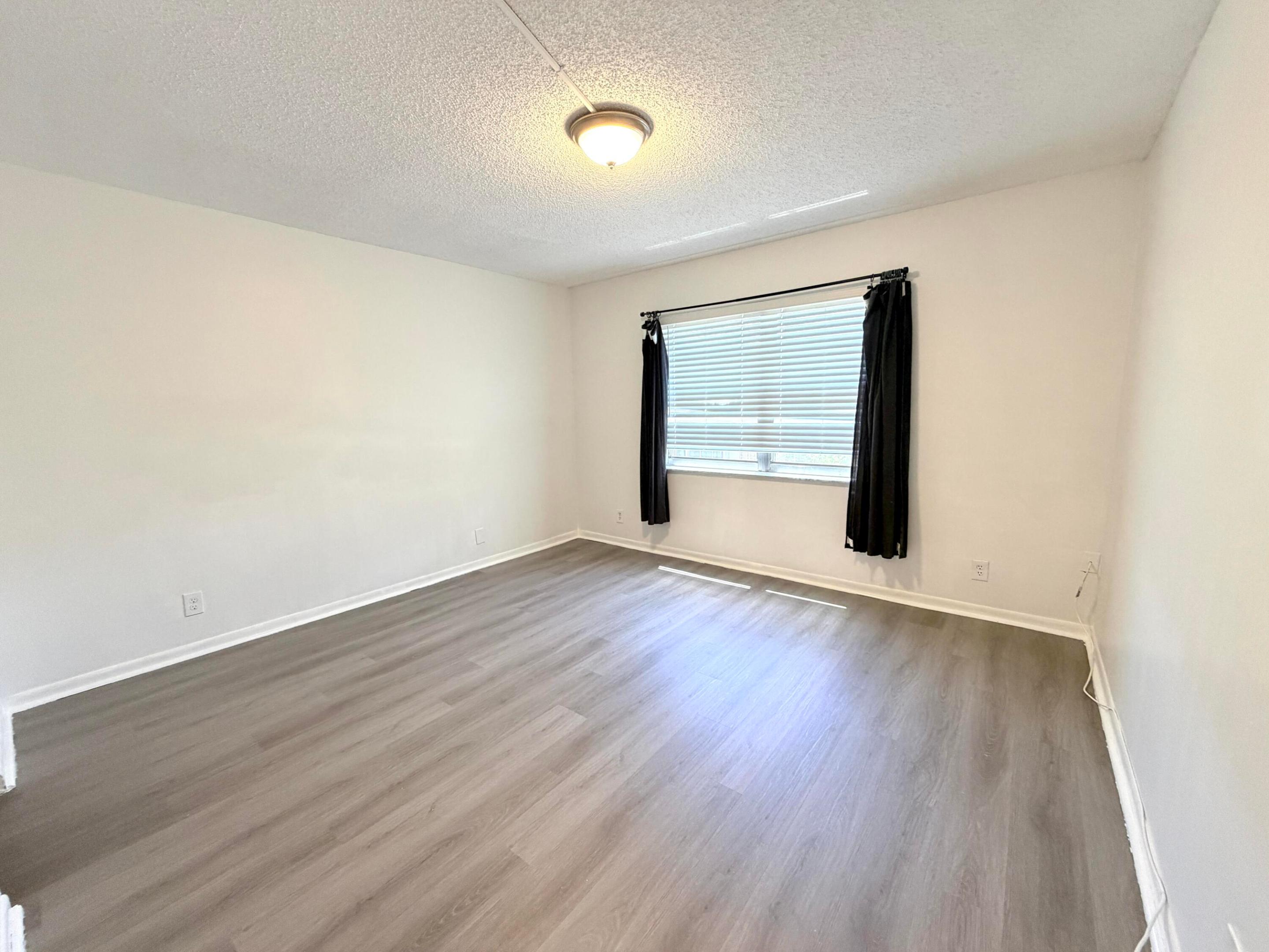 SHERWOOD SQUARE CONDOMINIUM - Residential