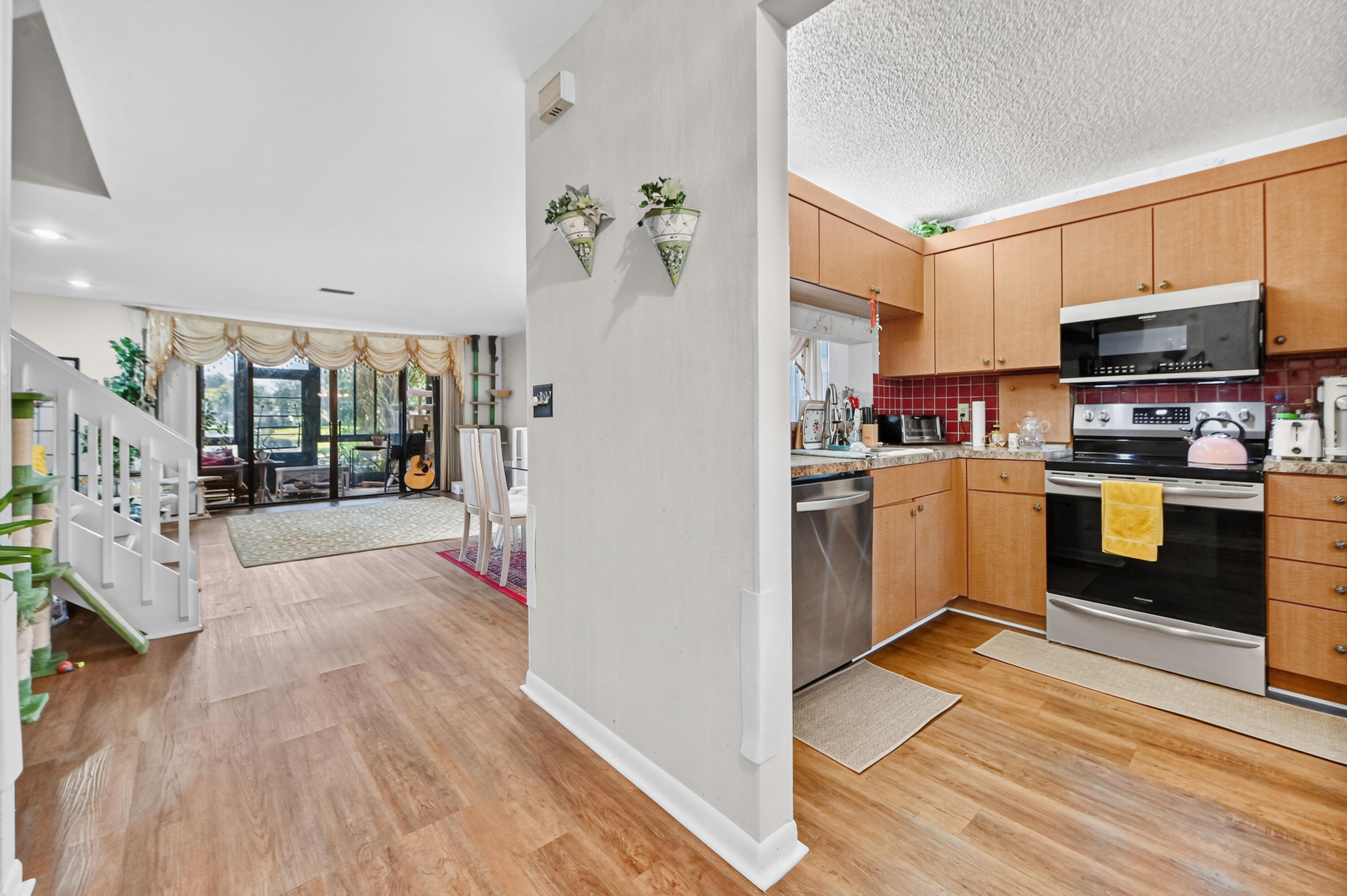 BAYWOOD VILLAGE III-A CONDO - Residential