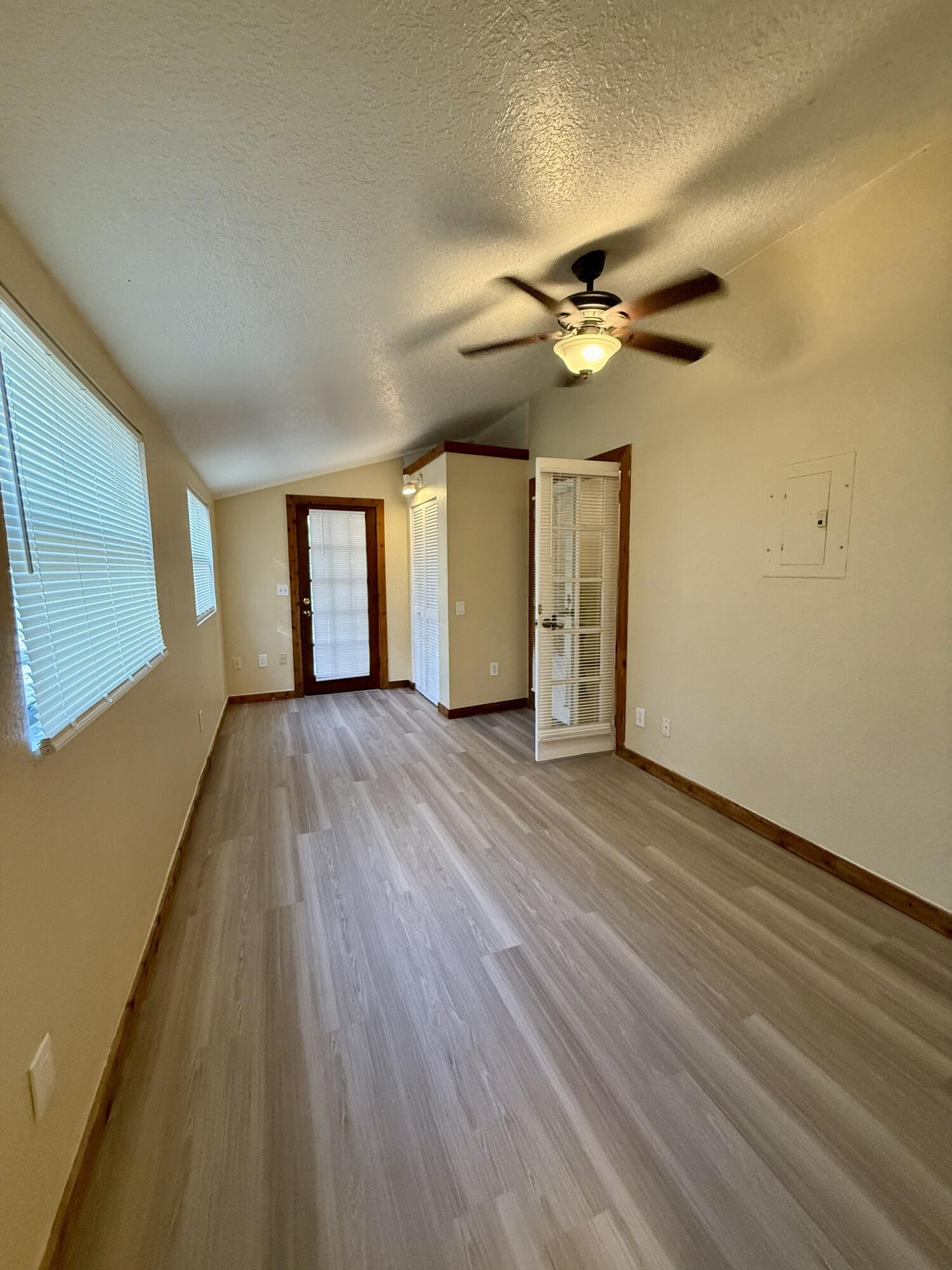 Acreage & Unrec - Residential Lease