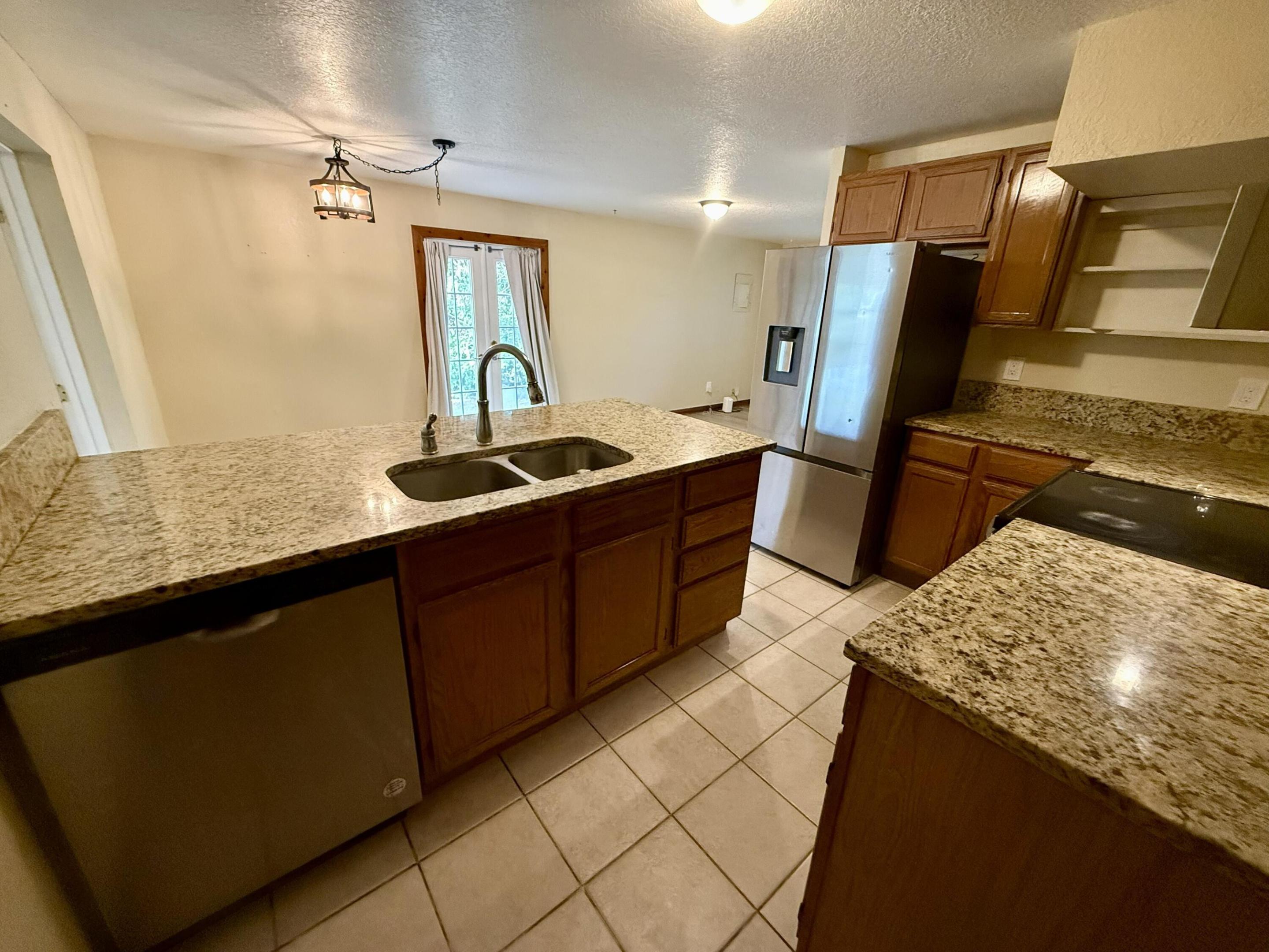 Acreage & Unrec - Residential Lease