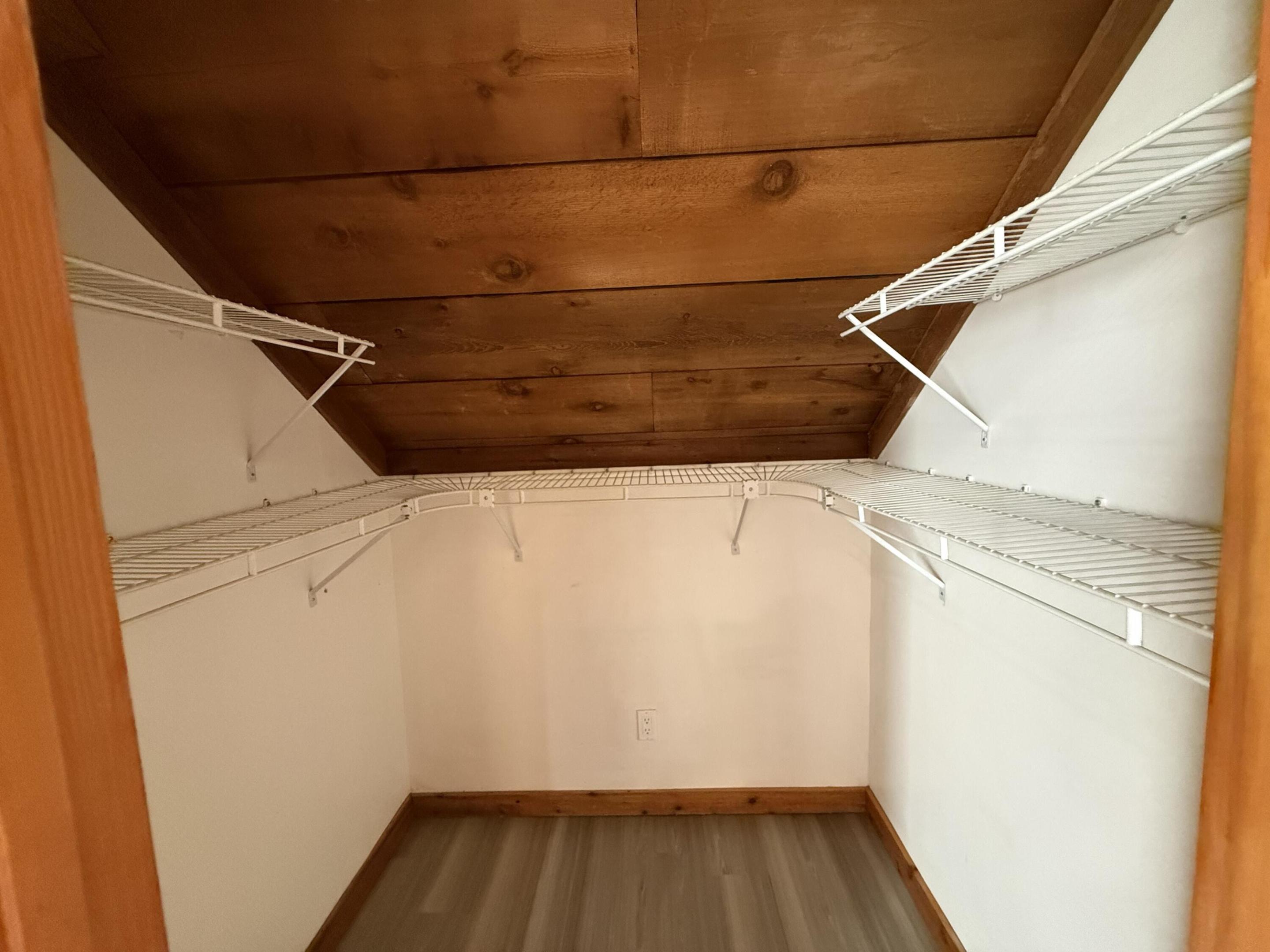 Acreage & Unrec - Residential Lease