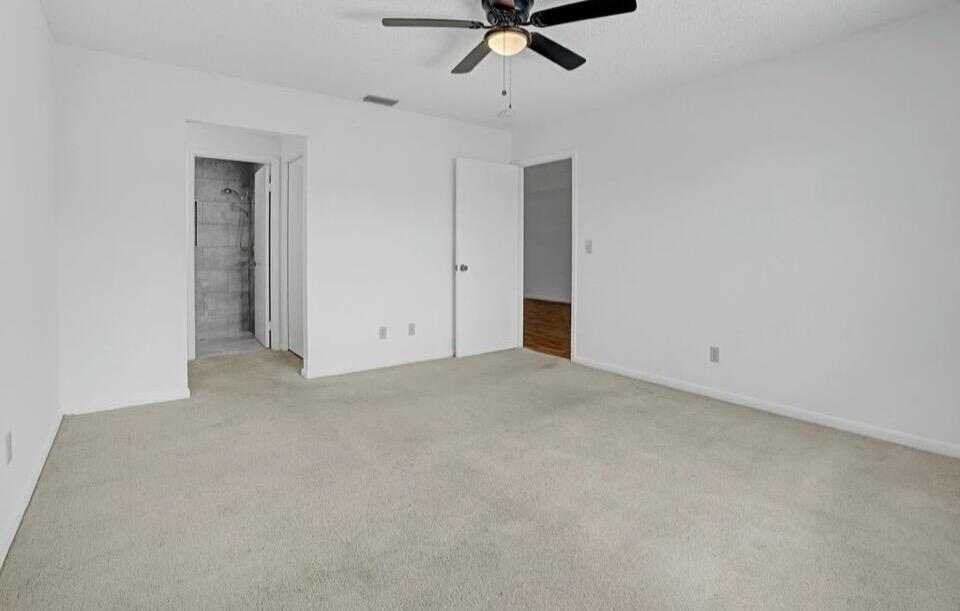 THE GROVE CONDOMINIUM SECTION 1 - Residential Lease