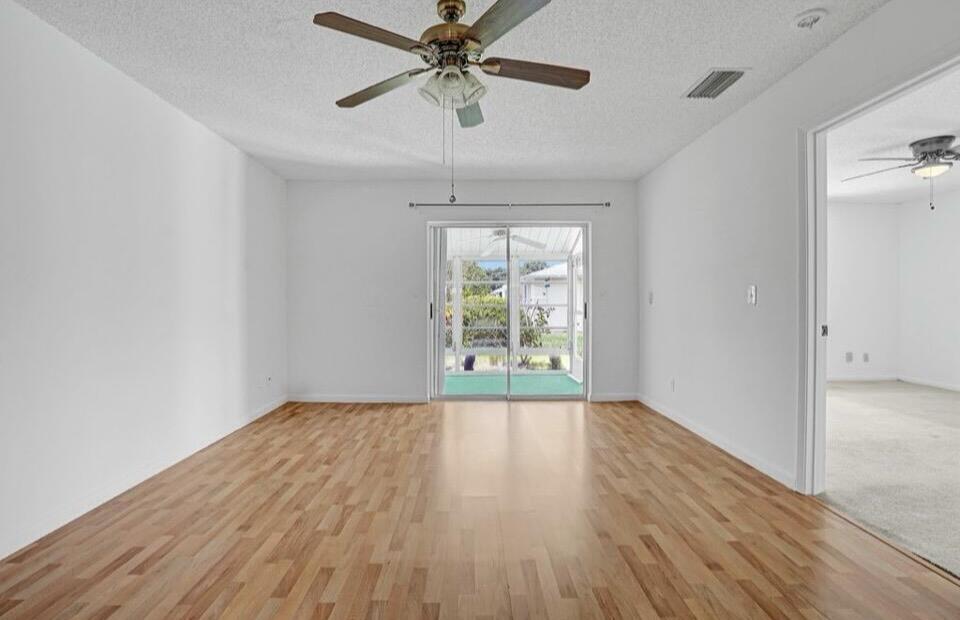 THE GROVE CONDOMINIUM SECTION 1 - Residential Lease