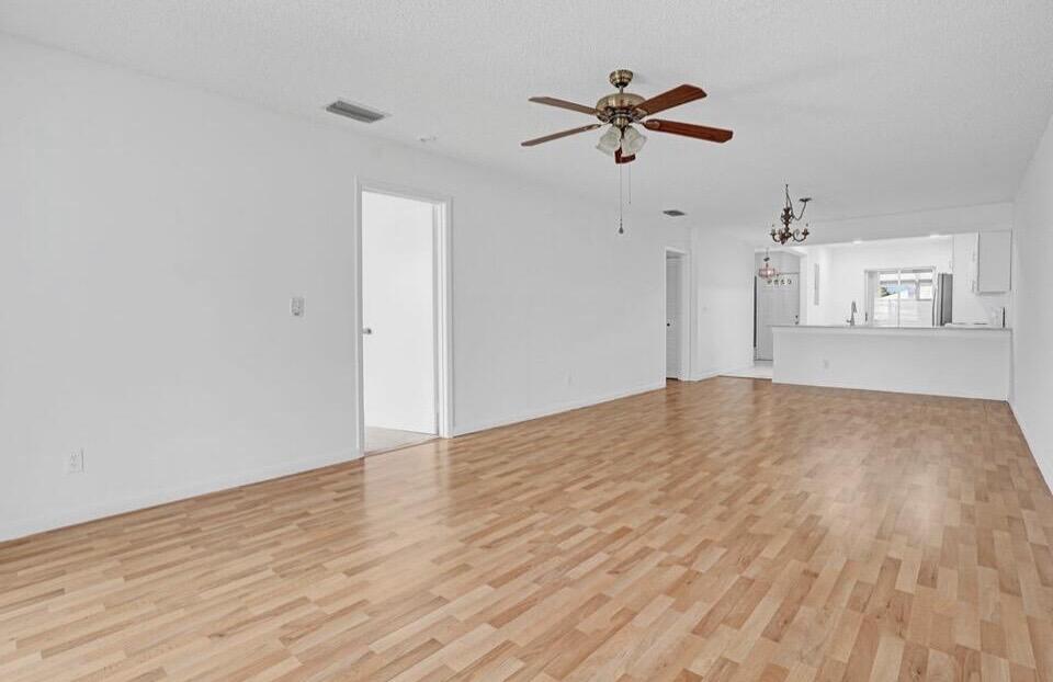 THE GROVE CONDOMINIUM SECTION 1 - Residential Lease