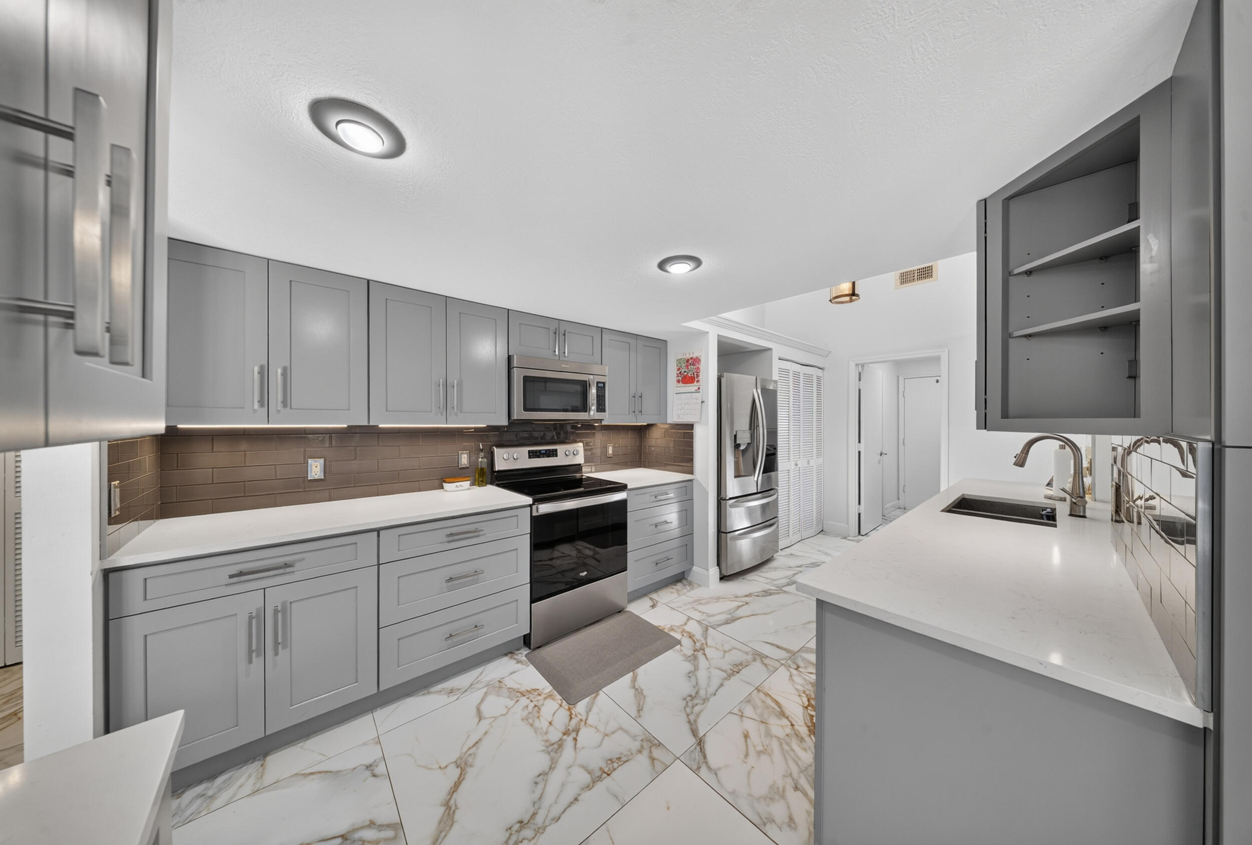 SOUTH PORT ST LUCIE UNIT 8 - Residential