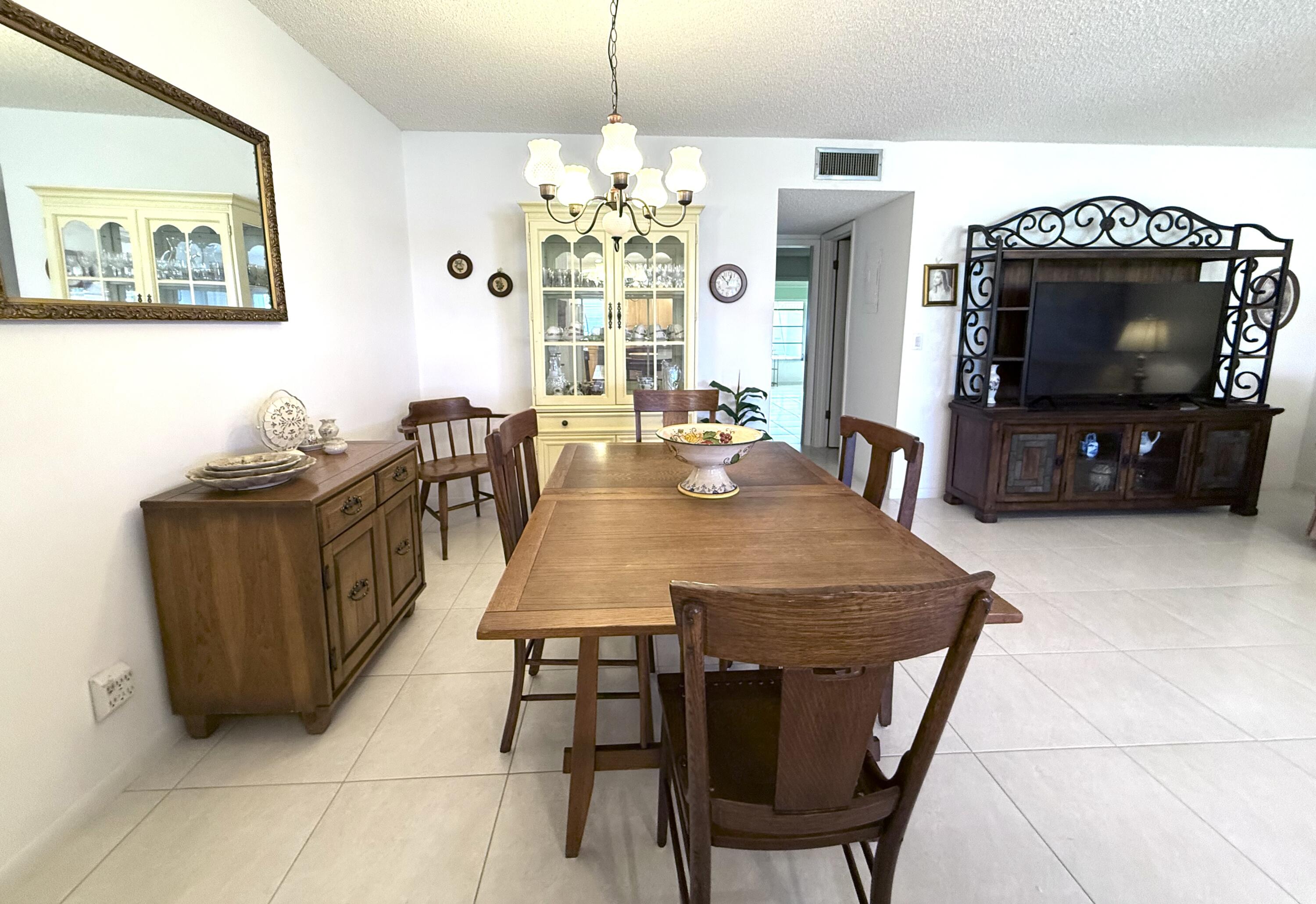 PINE POINT VILLAS CONDO - Residential