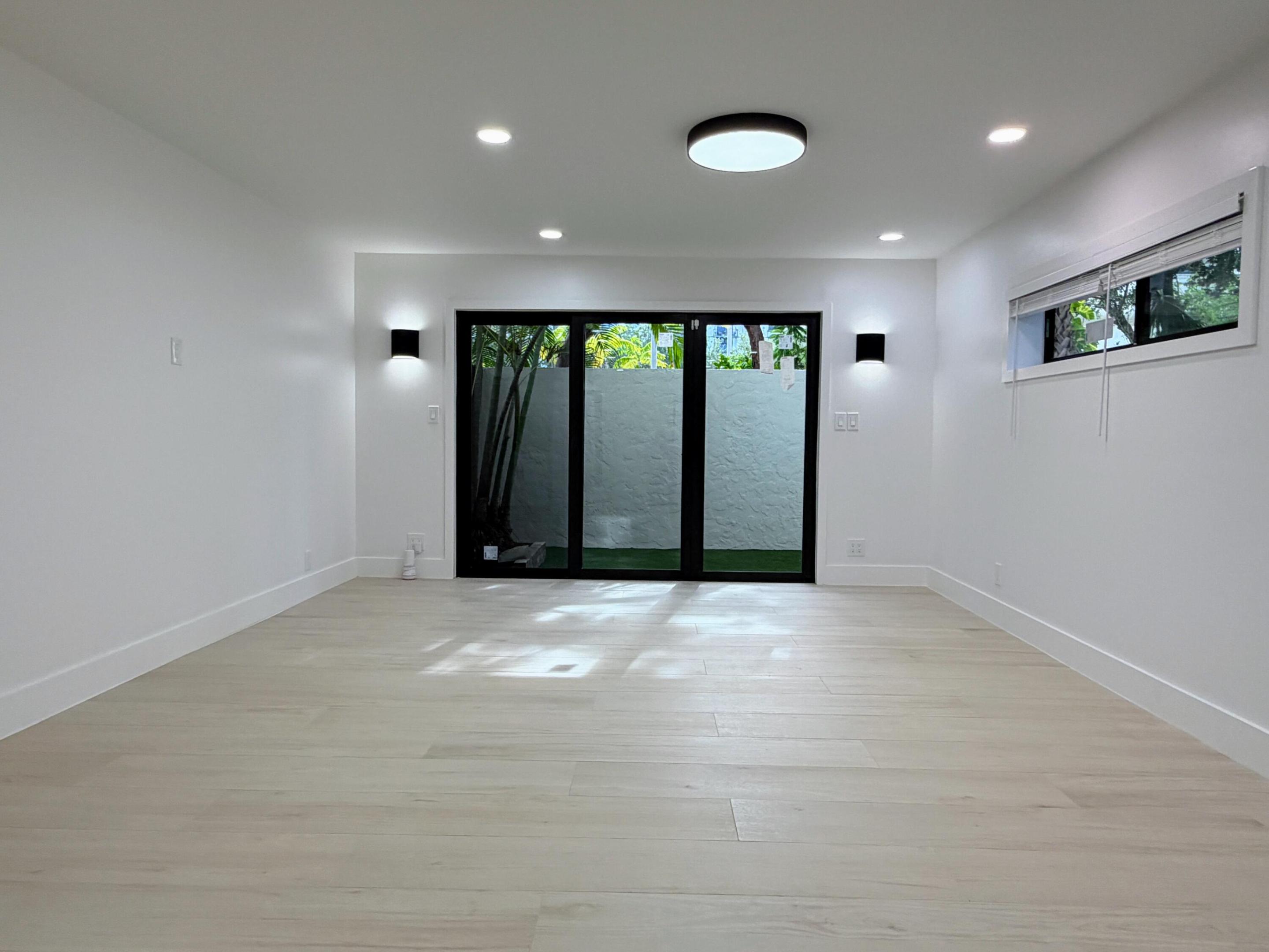 7 EAST CONDO - Residential