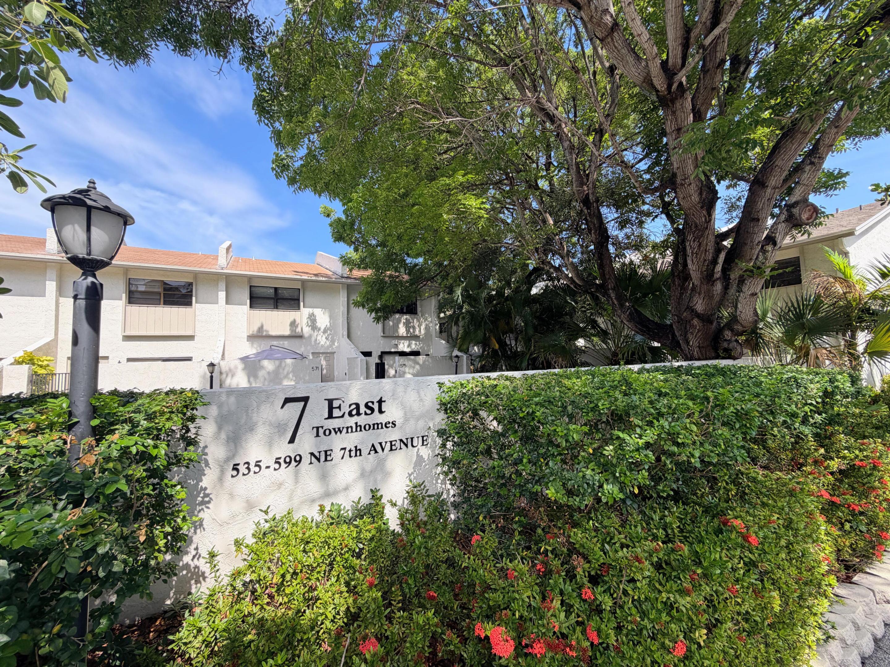 7 EAST CONDO - Residential