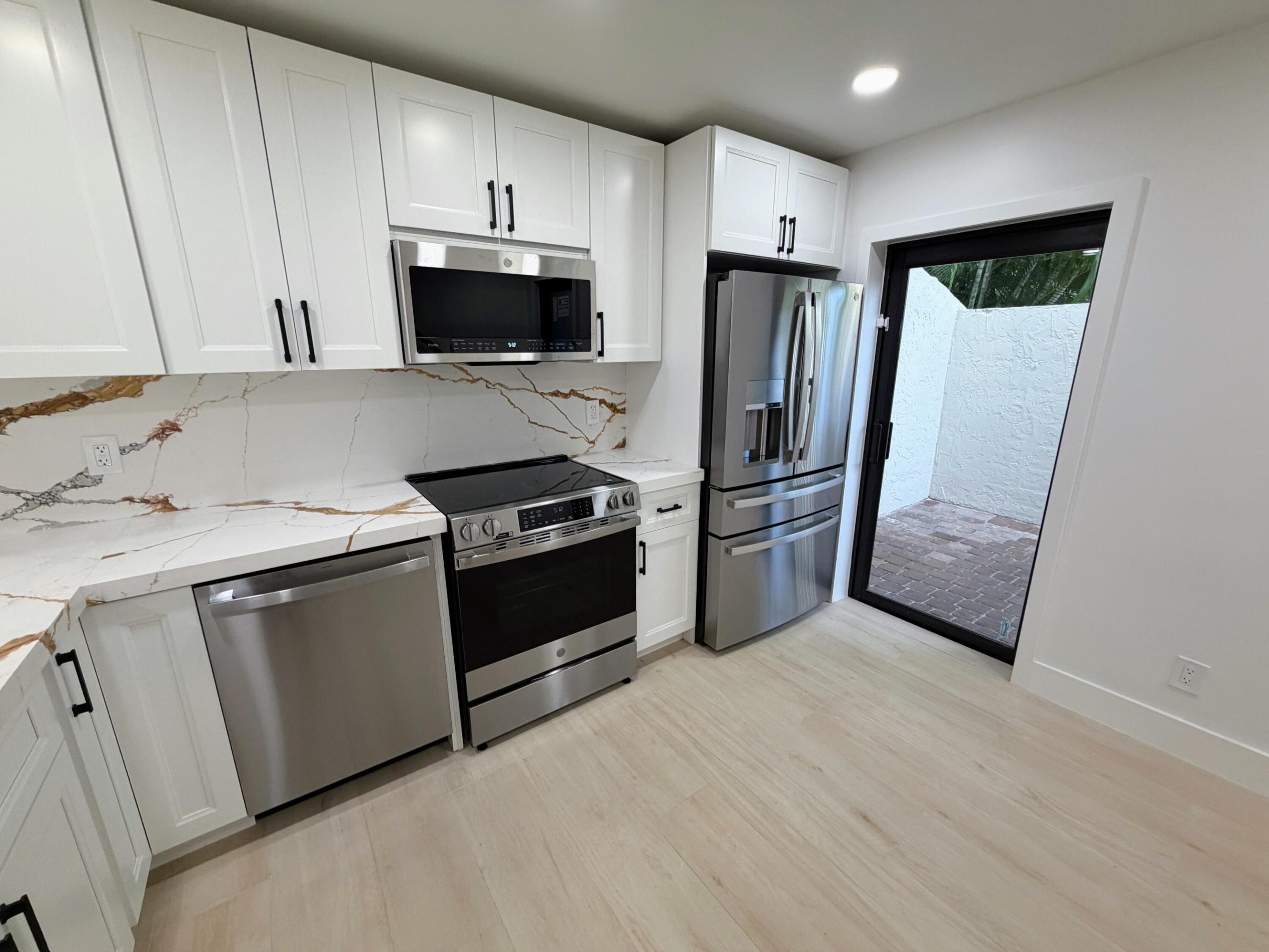 7 EAST CONDO - Residential