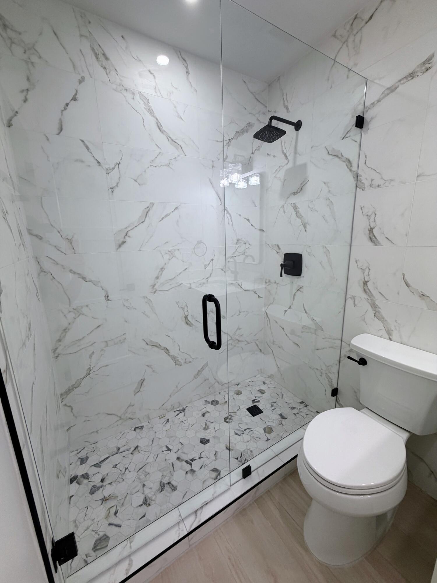 7 EAST CONDO - Residential
