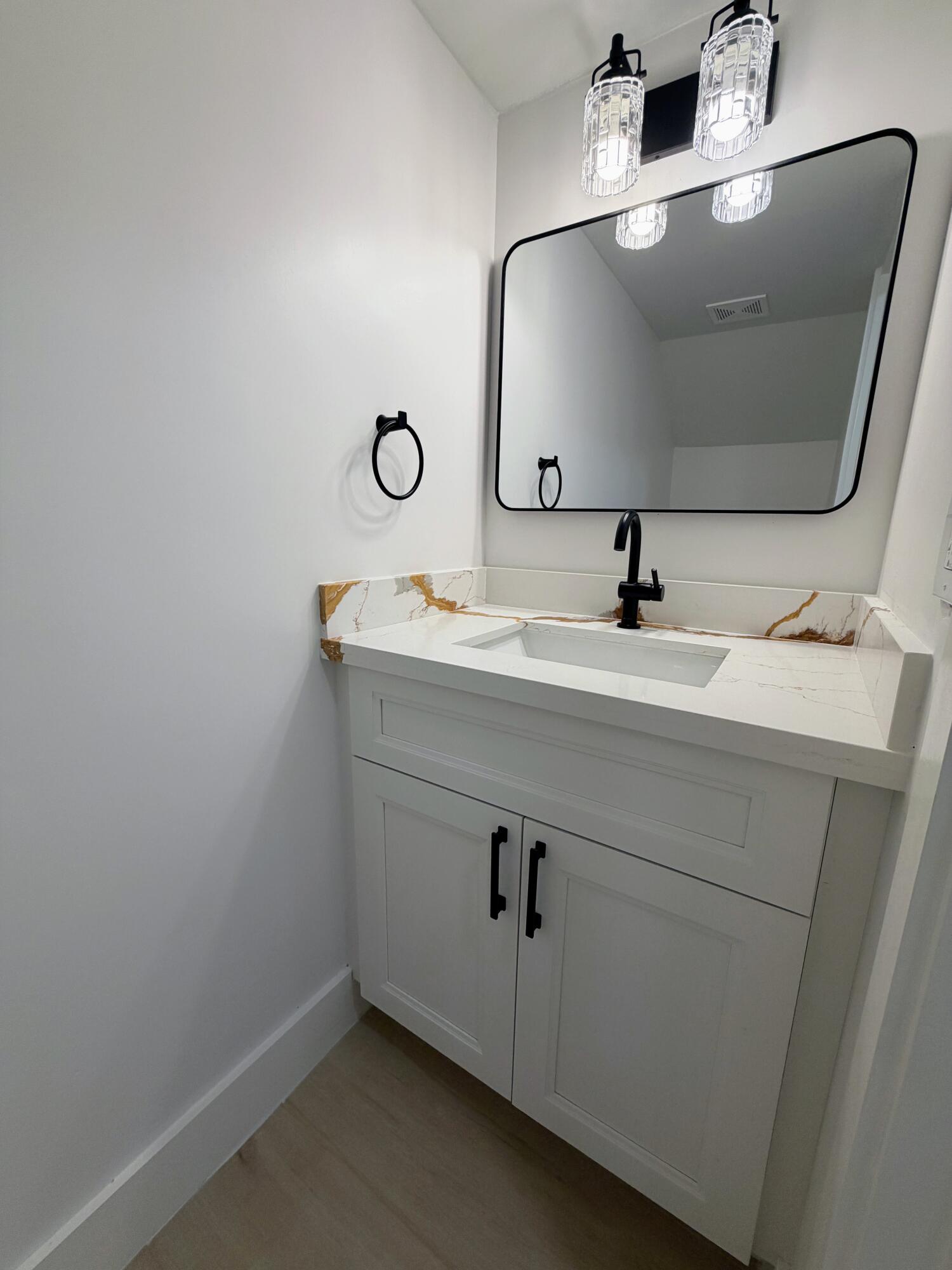 7 EAST CONDO - Residential