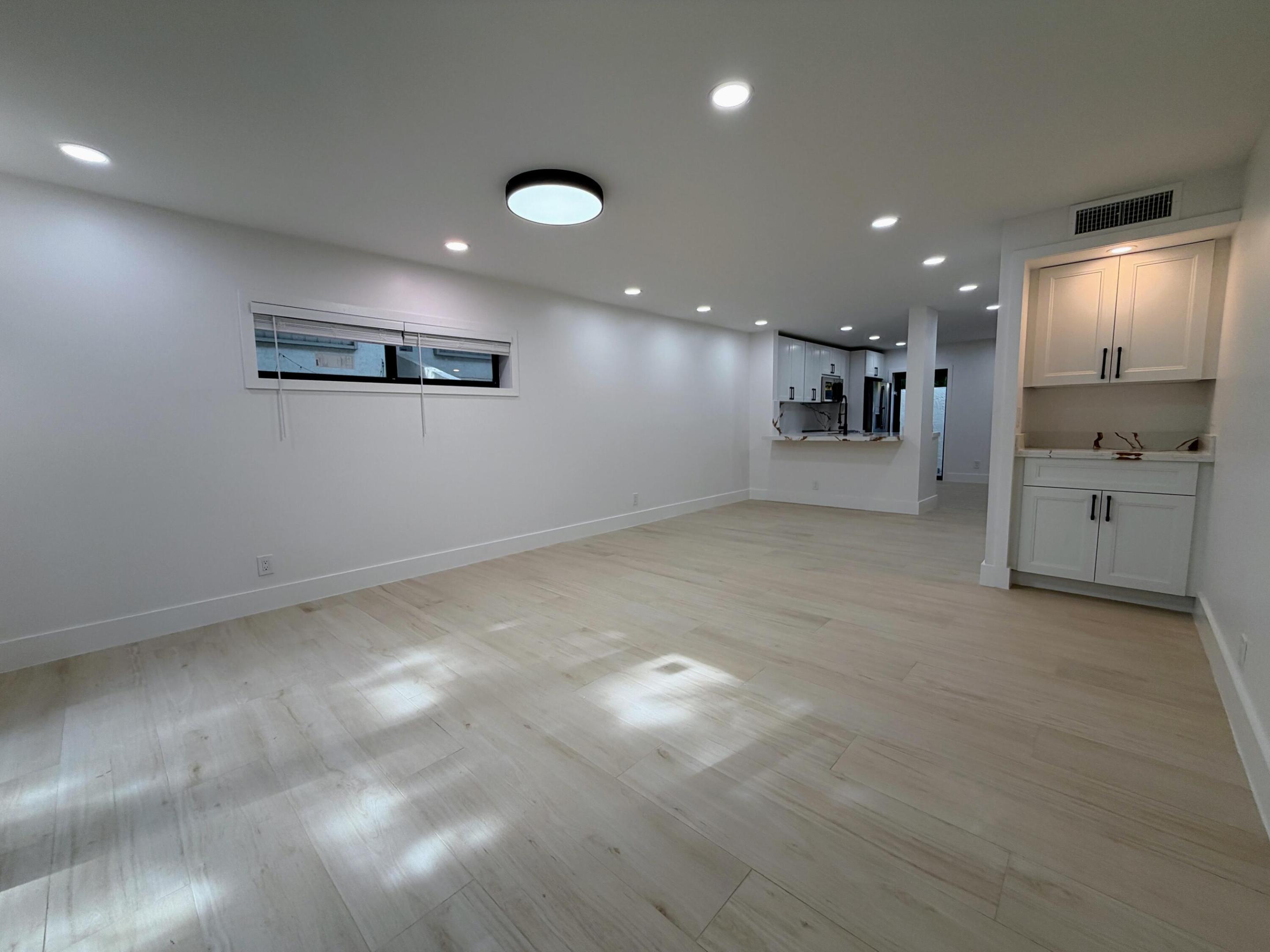 7 EAST CONDO - Residential