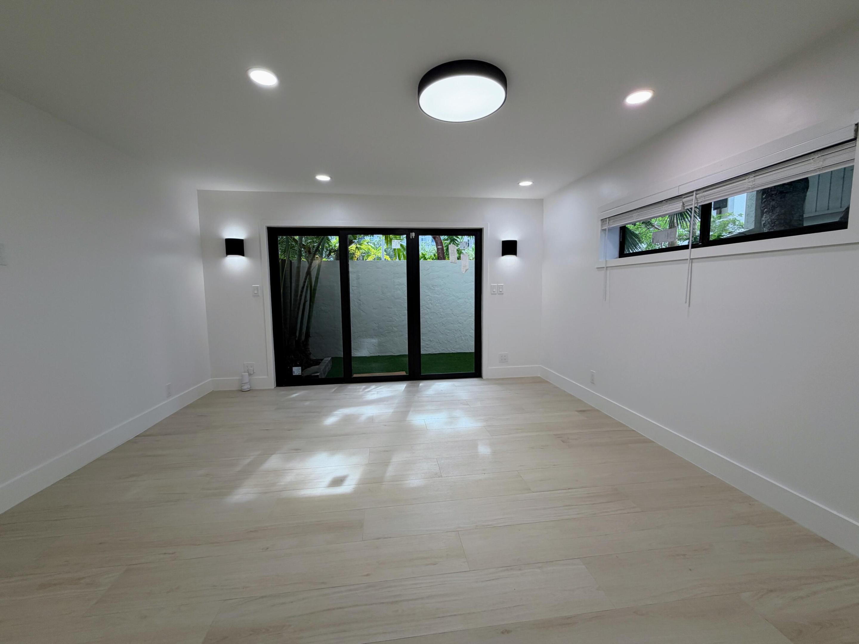 7 EAST CONDO - Residential