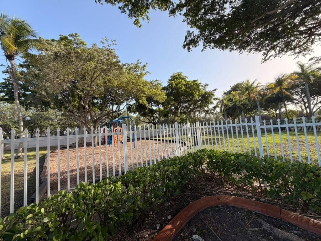 LAKES BY THE BAY SEC 6 - Residential