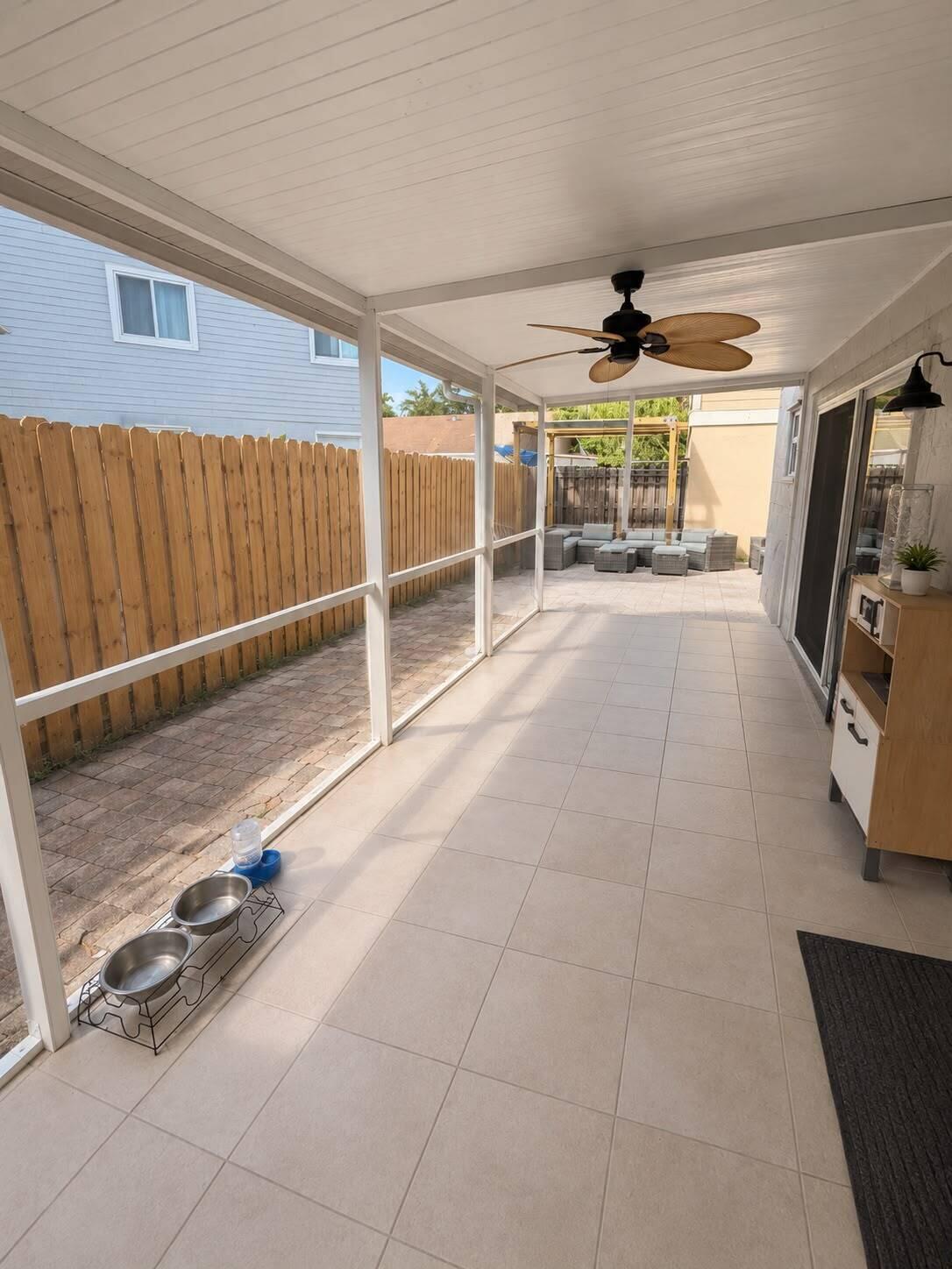 LAKES BY THE BAY SEC 6 - Residential