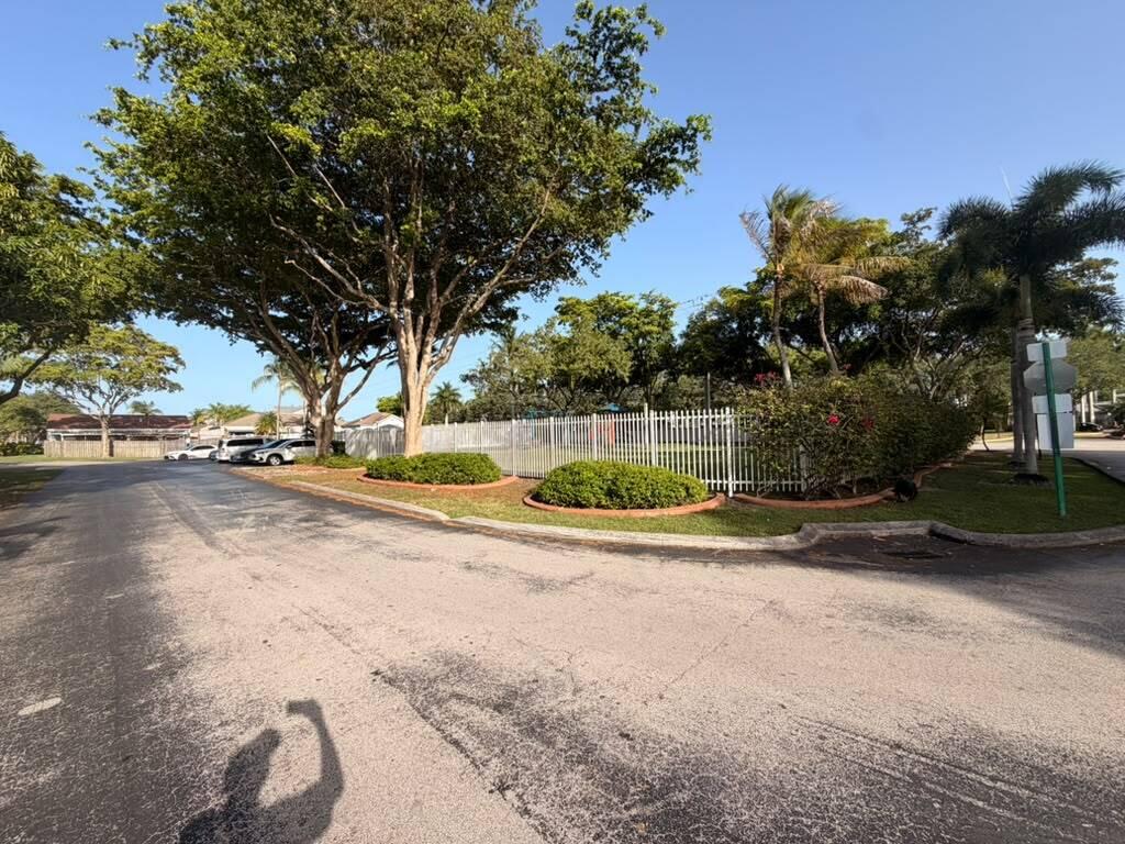 LAKES BY THE BAY SEC 6 - Residential