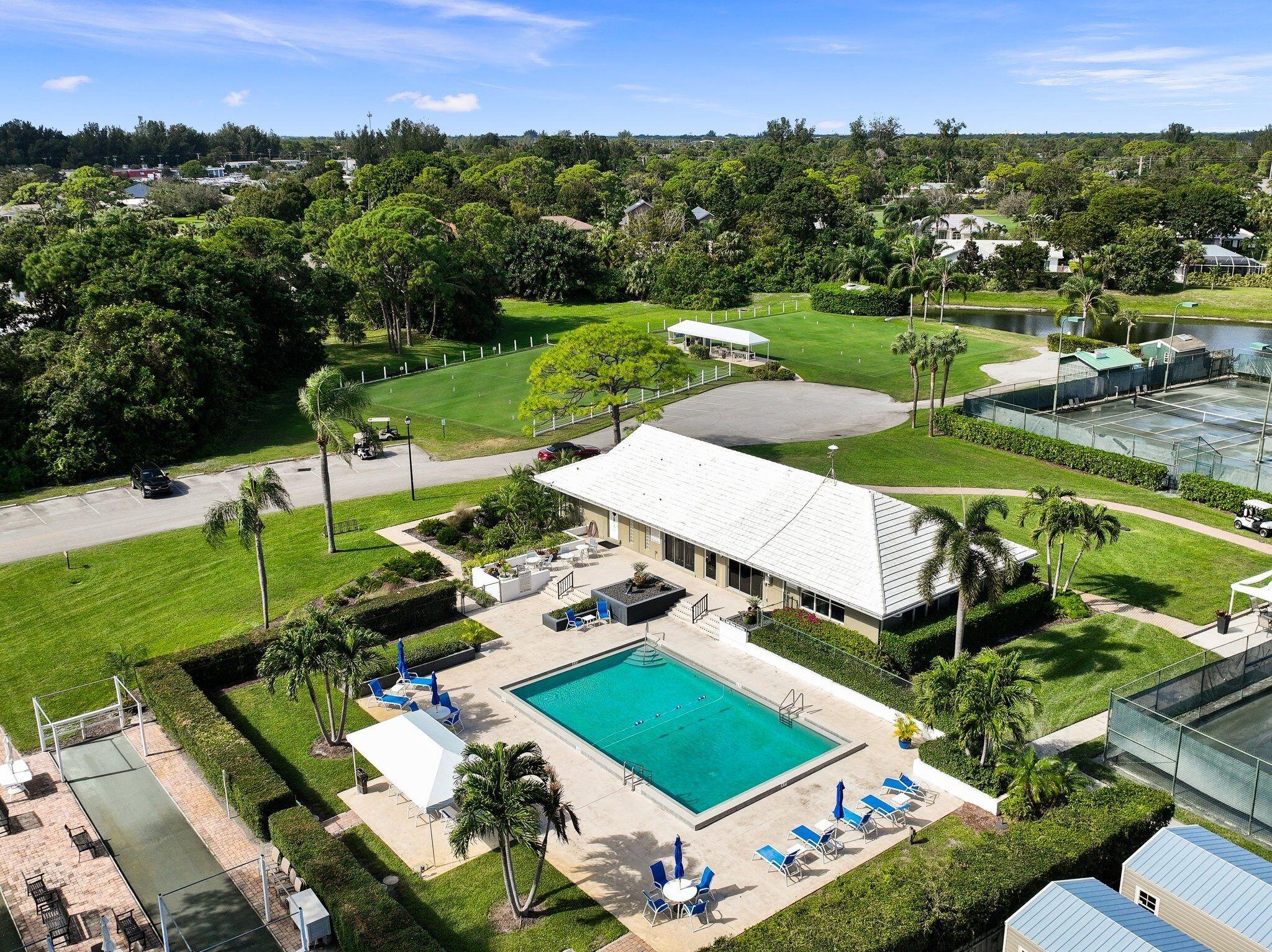YACHT & COUNTRY CLUB OF STUART - Residential