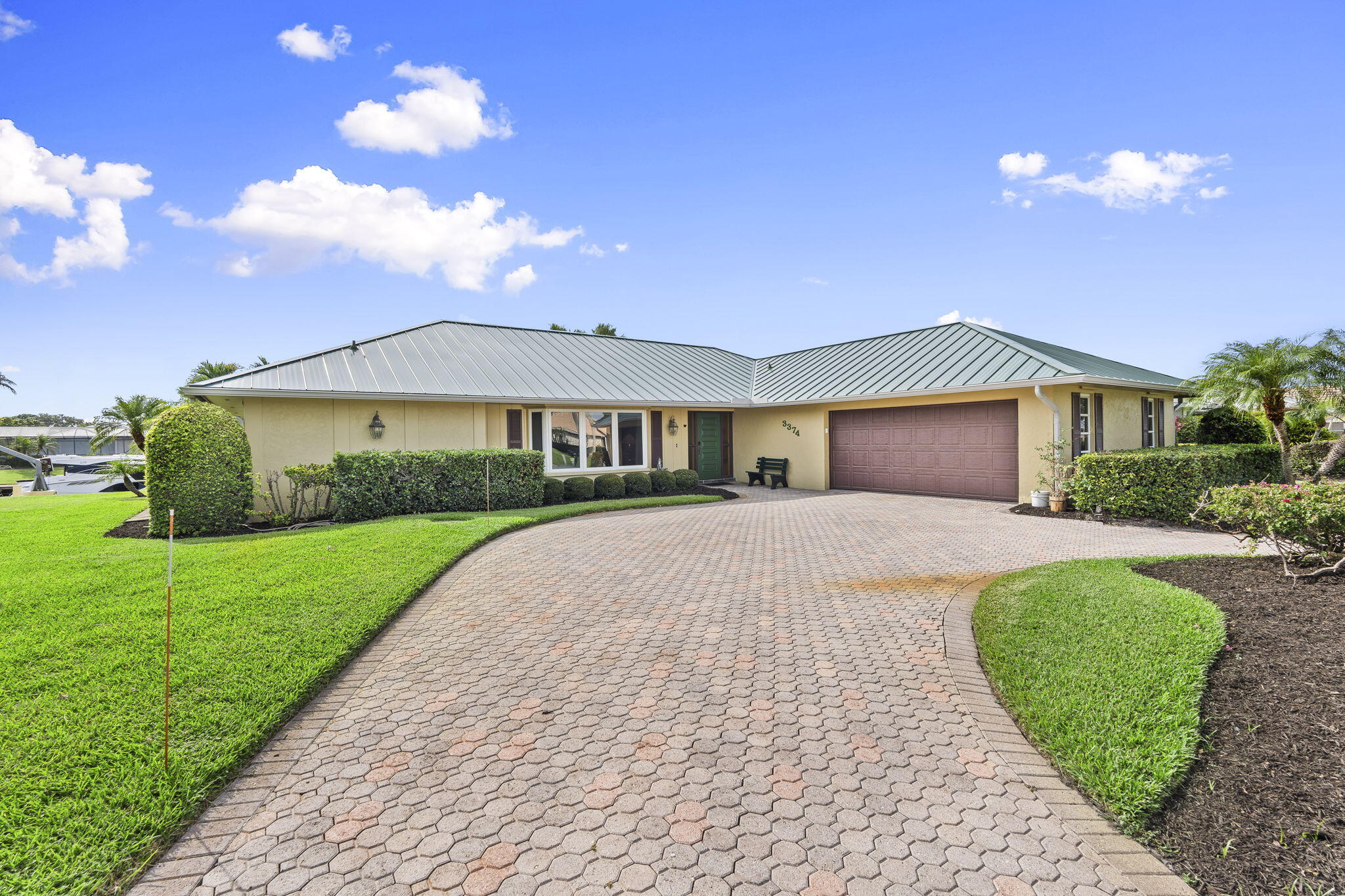 YACHT & COUNTRY CLUB OF STUART - Residential