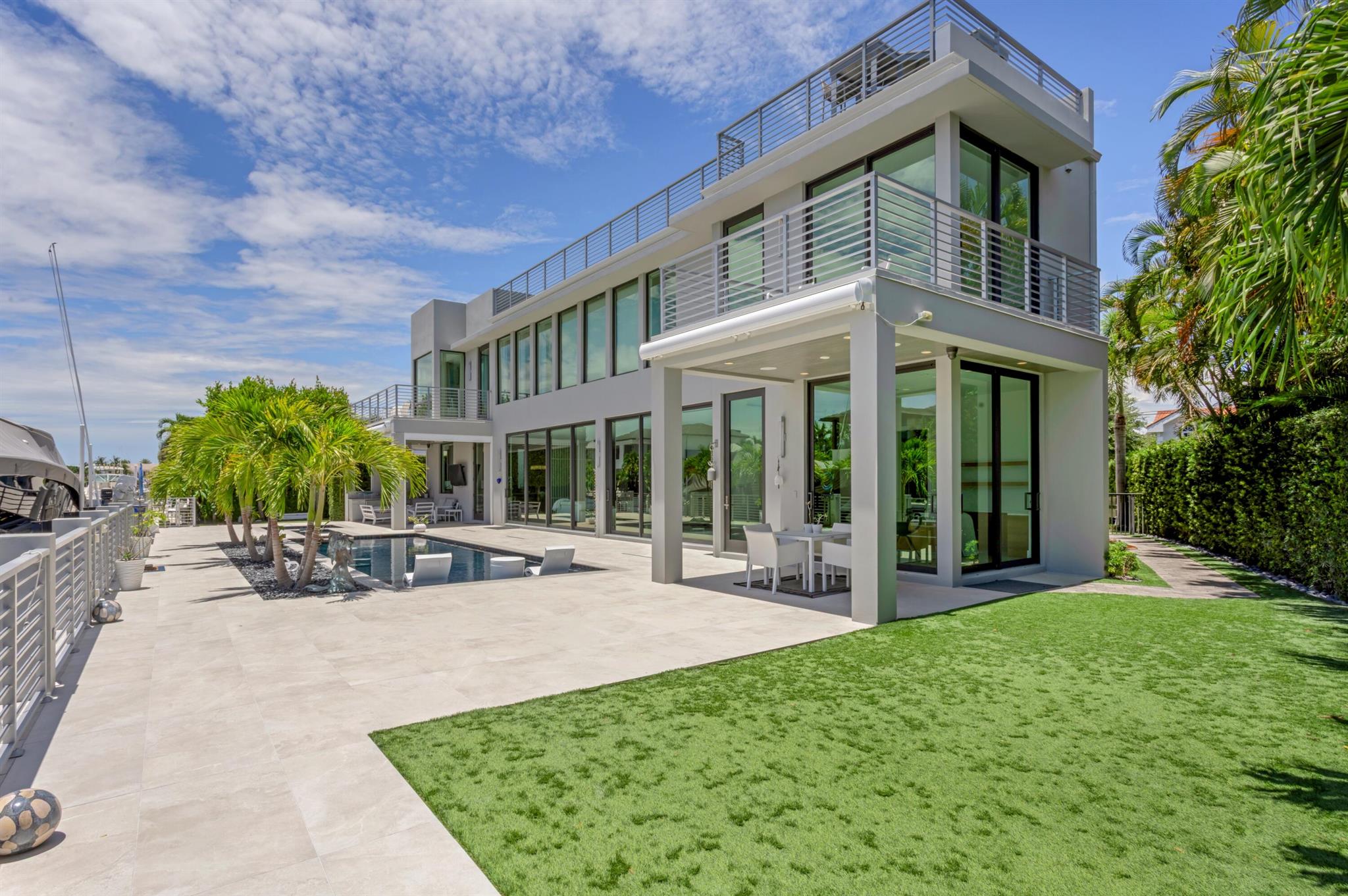 LAKE ROGERS ISLE - Residential