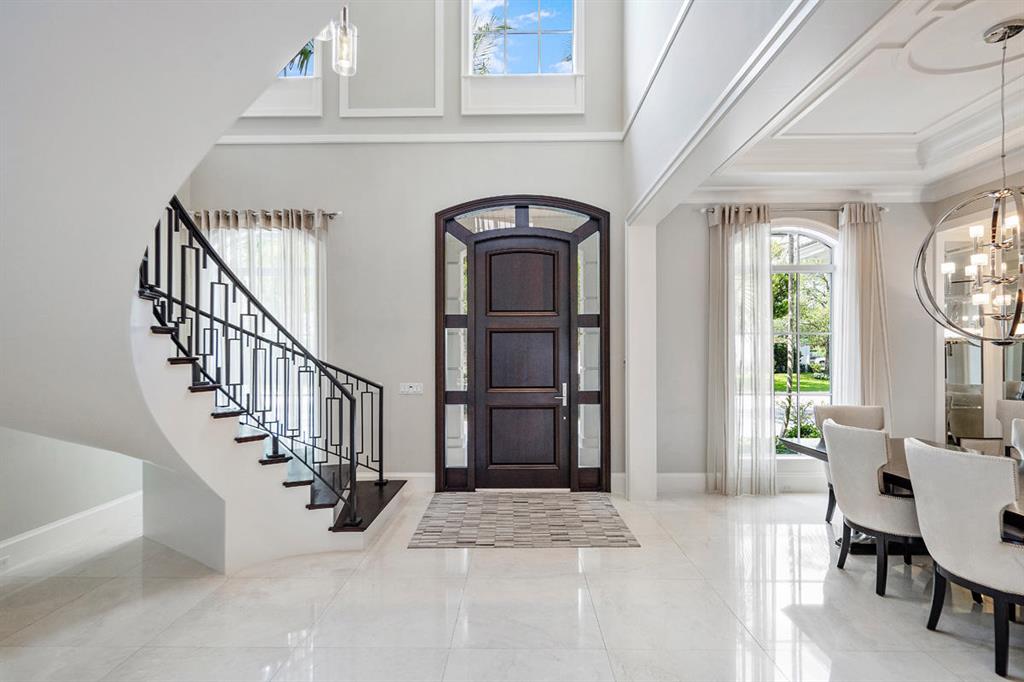 ROYAL PALM YACHT & COUNTRY CLUB - Residential