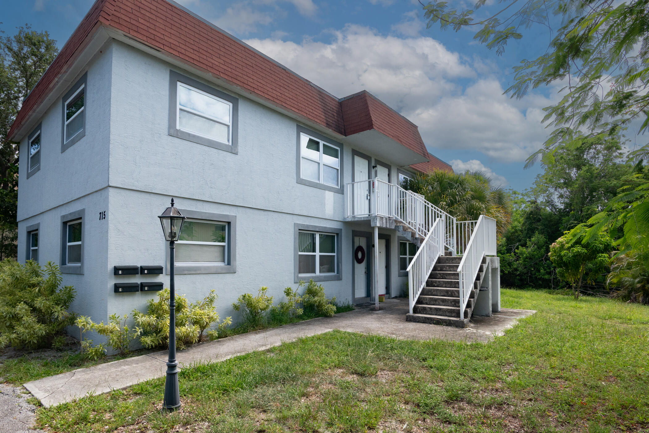 MODEL LAND CO - Residential Lease