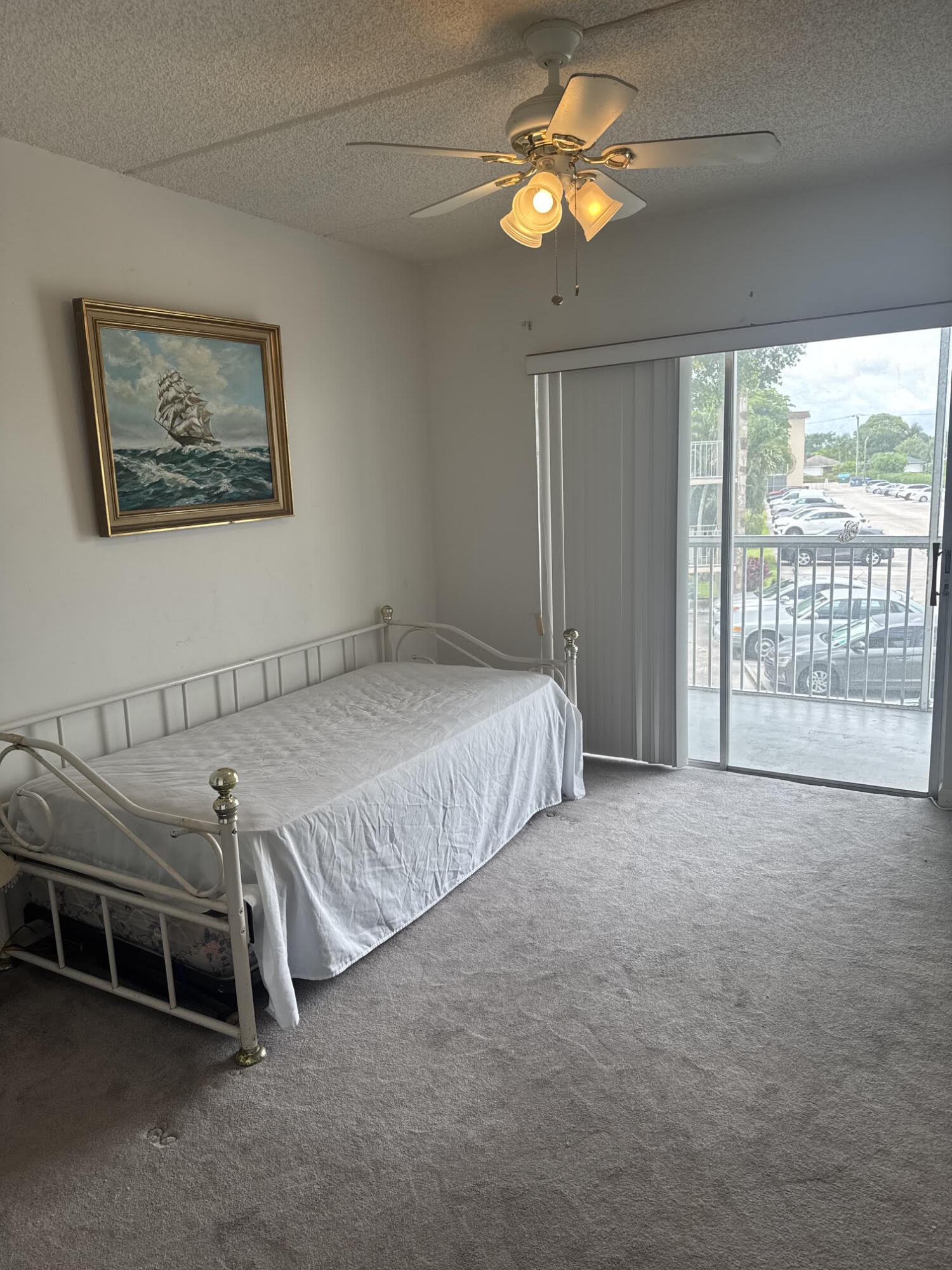 VILLAGE GREEN HAMPTON CONDO - Residential