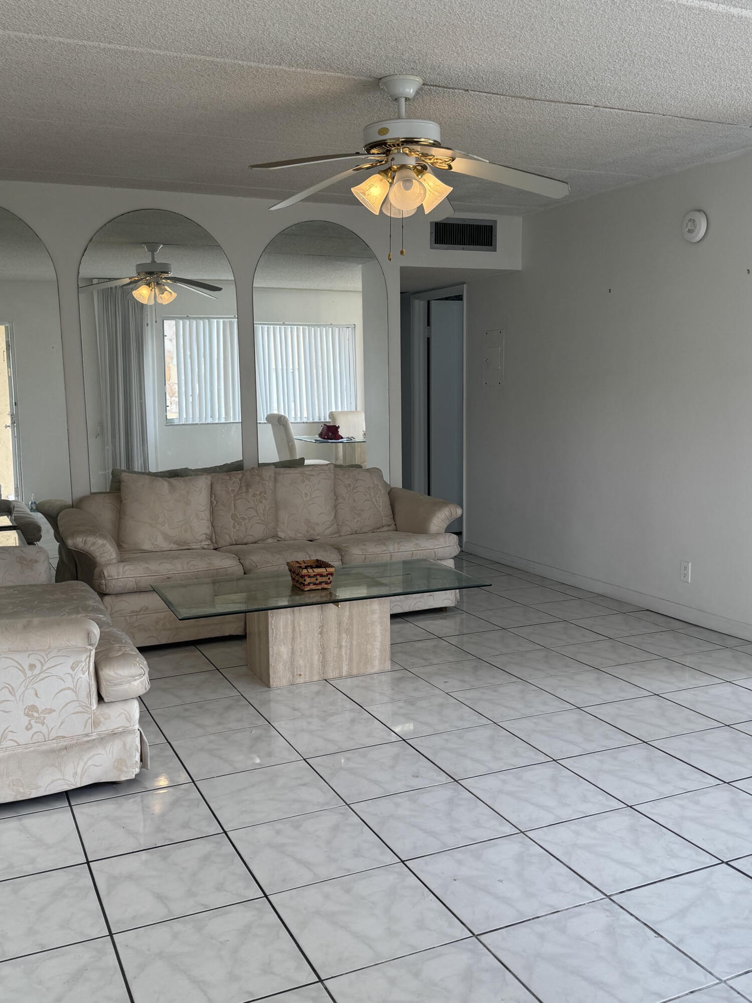 VILLAGE GREEN HAMPTON CONDO - Residential