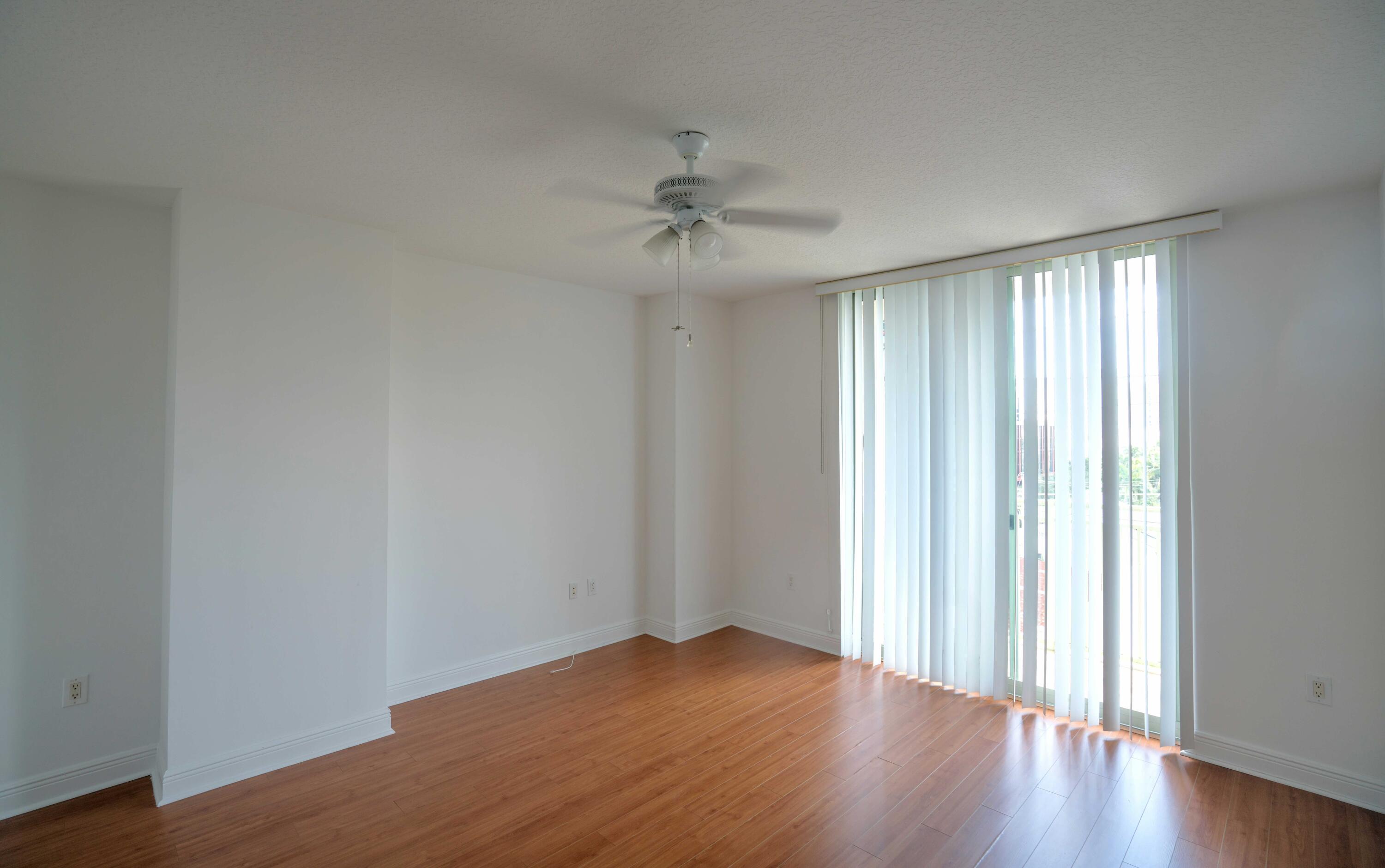 610 CLEMATIS CONDO - Residential Lease