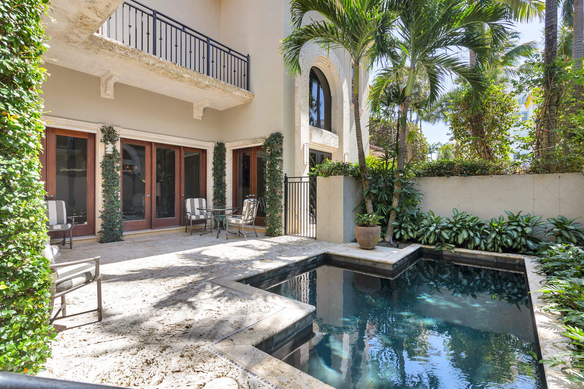 ROYAL PARK - Residential