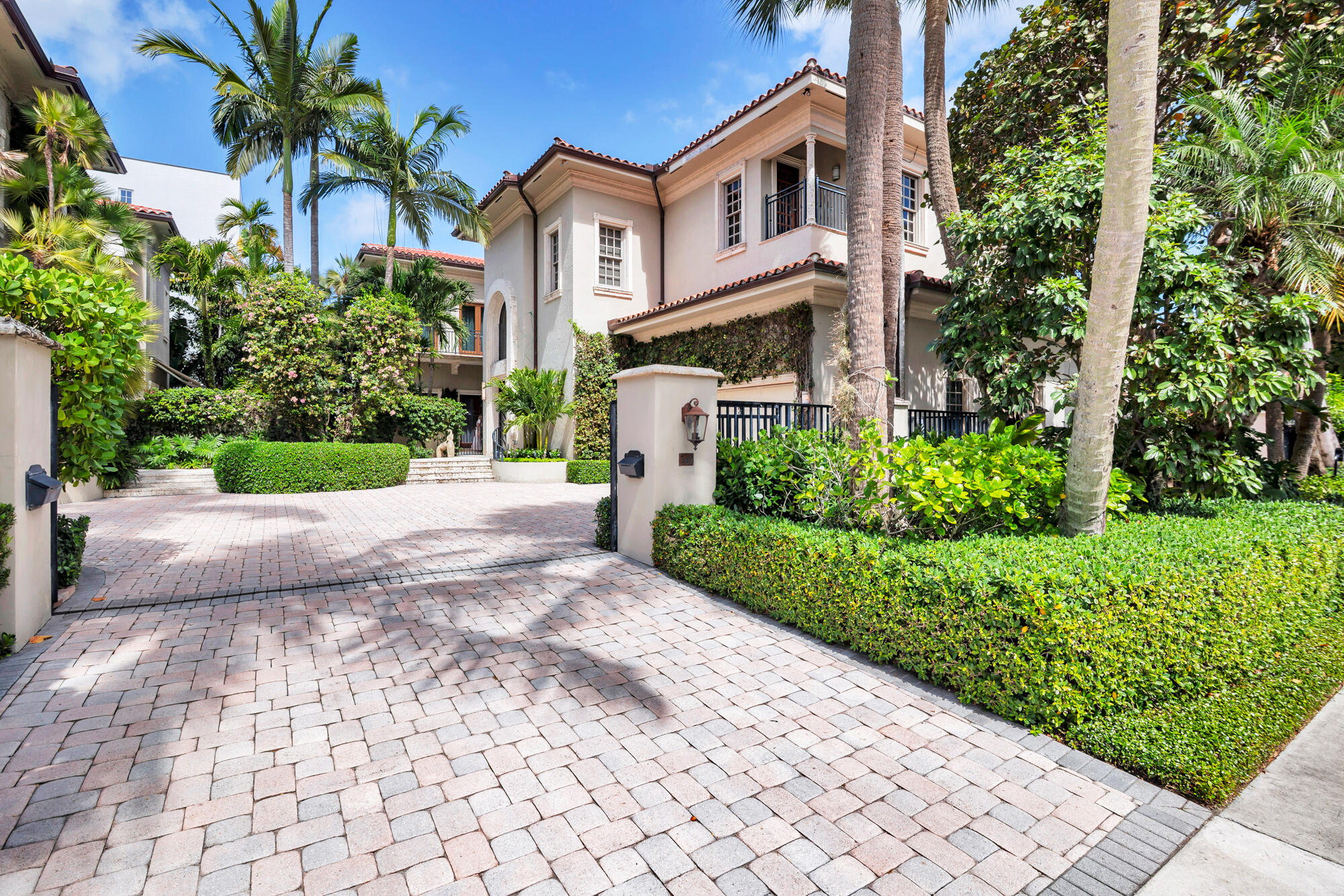 ROYAL PARK - Residential