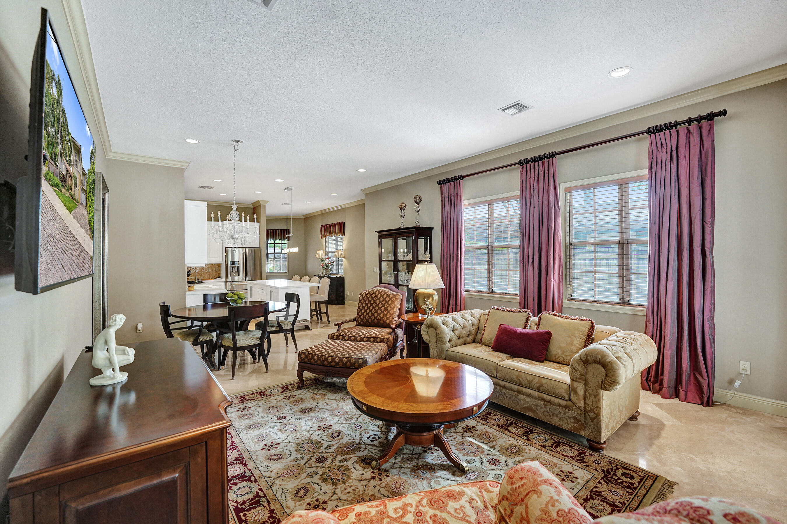 MIDDLE RIVER PLAZA - Residential