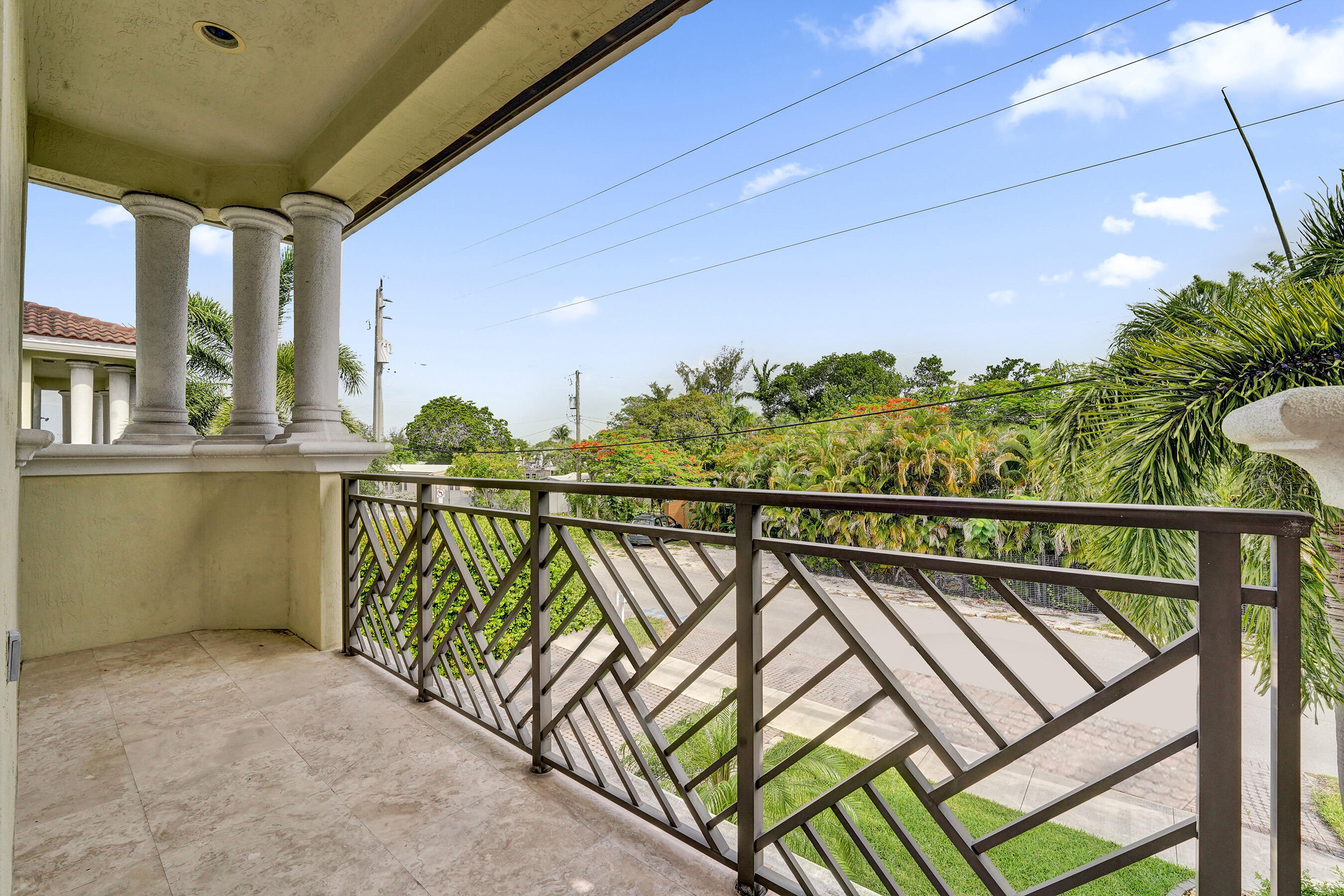 MIDDLE RIVER PLAZA - Residential
