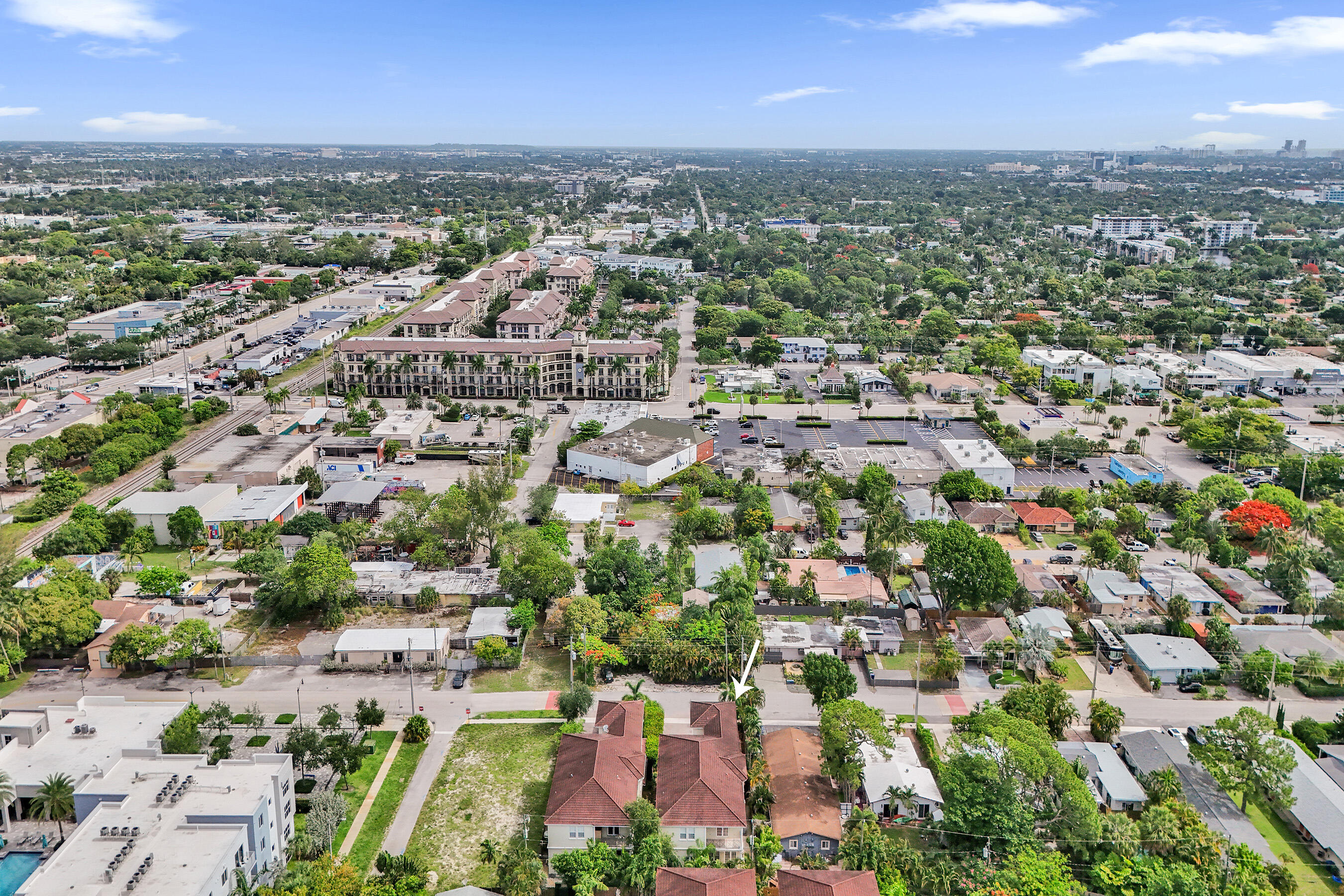 MIDDLE RIVER PLAZA - Residential