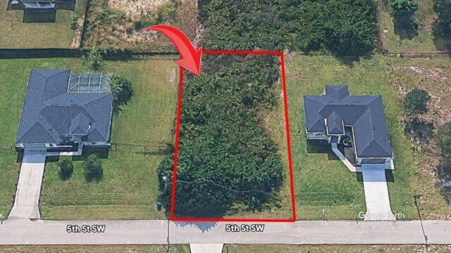 Great opportunity to build your dream home on this vacant lot located in an established neighborhood surrounded by single-family homes. You'll love the convenience -- just minutes from shopping, schools, supermarkets, parks, and more. Enjoy a peaceful residential setting while still being close to everything you need.