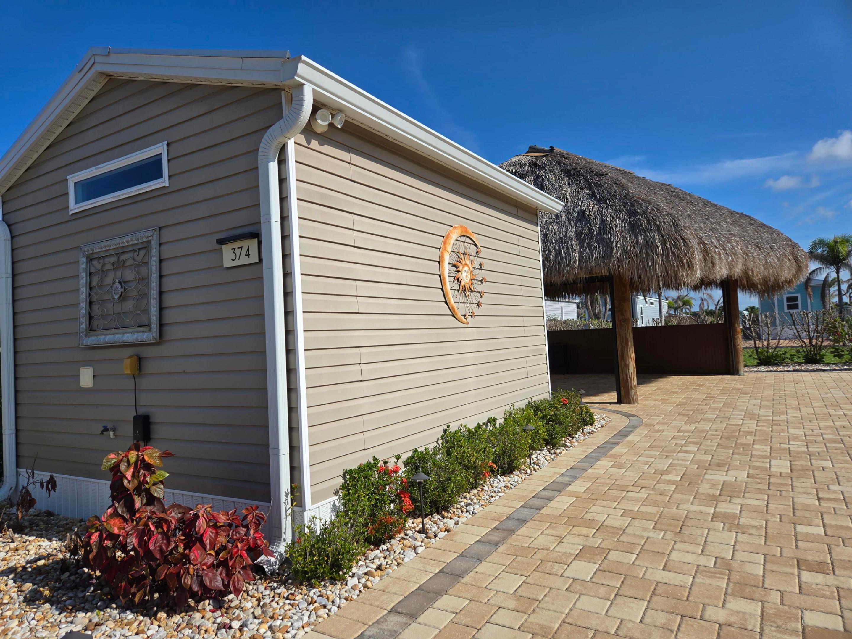 SILVER PALMS RV VILLAGE - Land