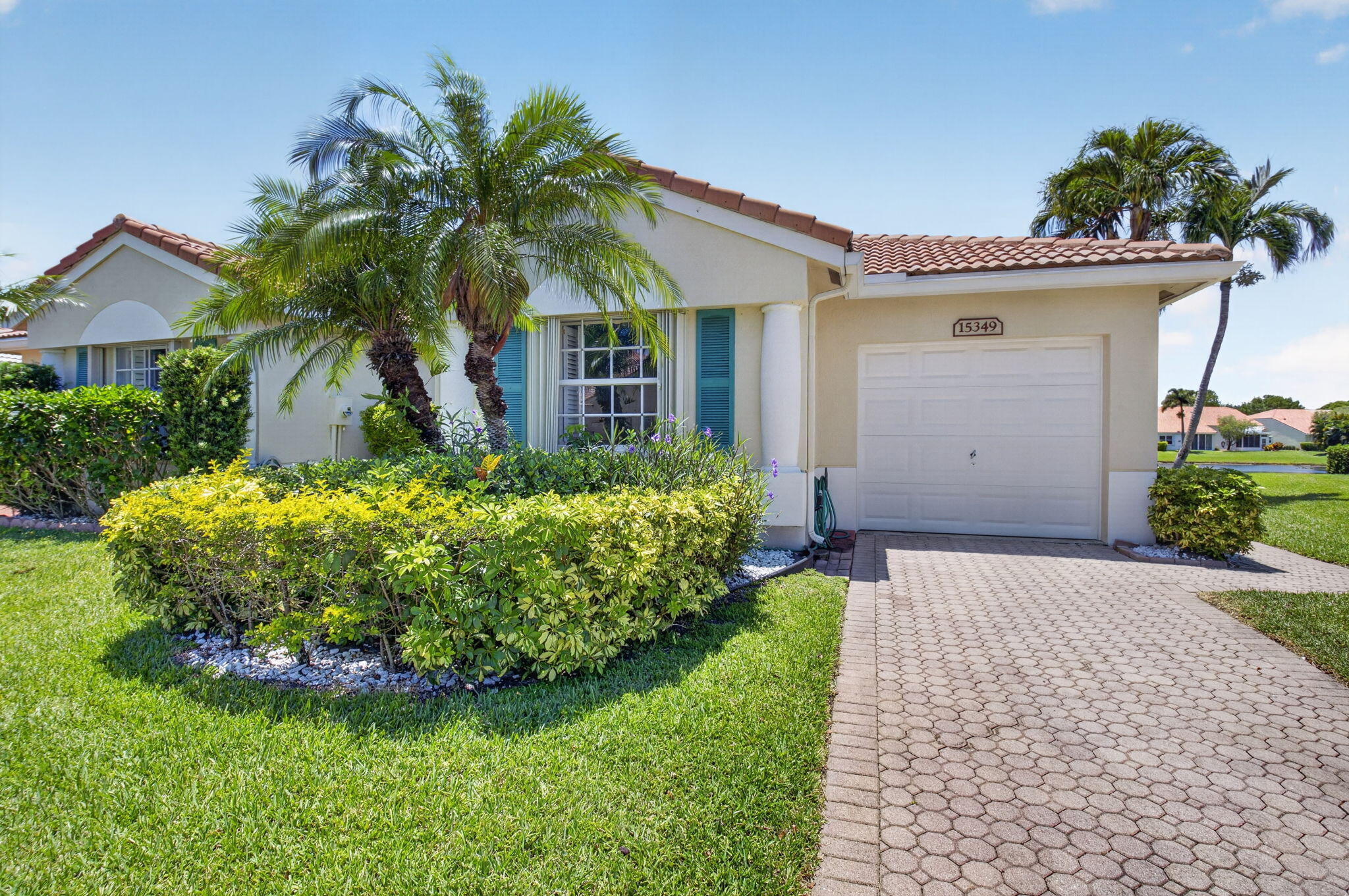 FLORAL LAKES 2 - Residential
