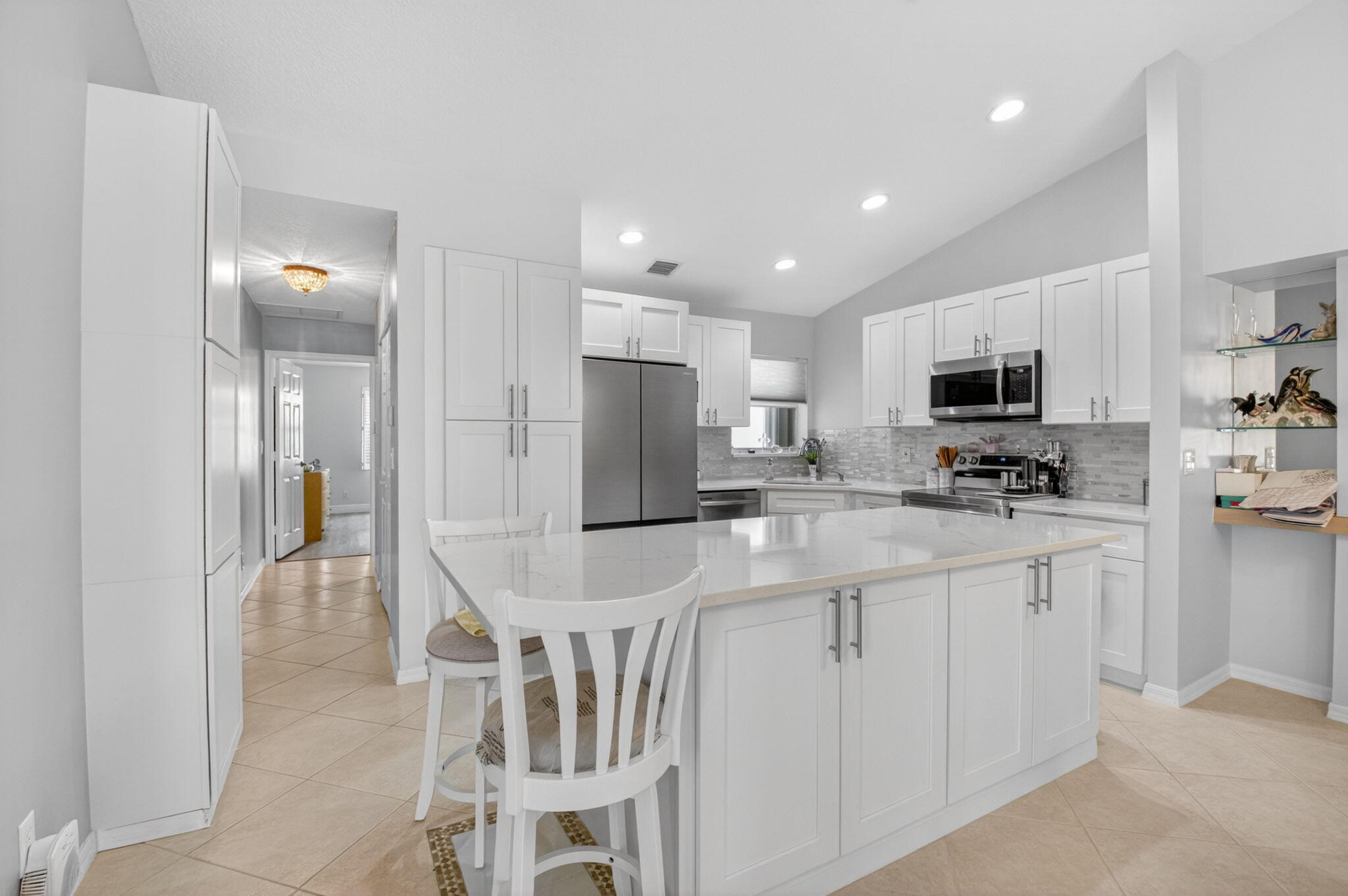 FLORAL LAKES 2 - Residential