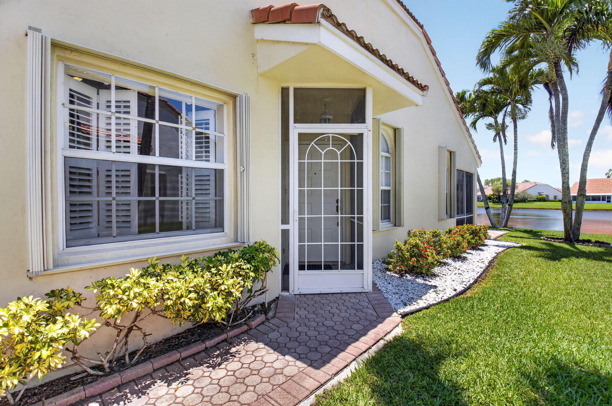FLORAL LAKES 2 - Residential