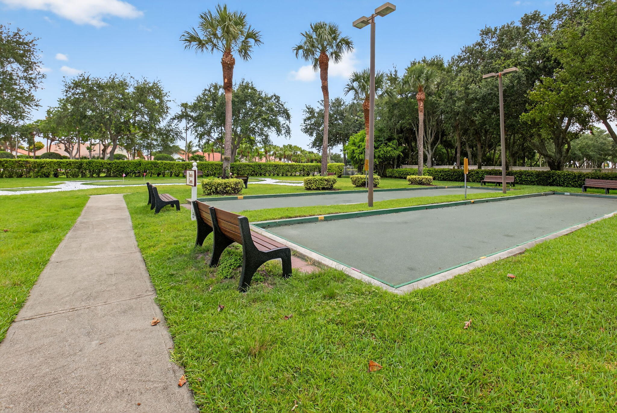 FLORAL LAKES 2 - Residential