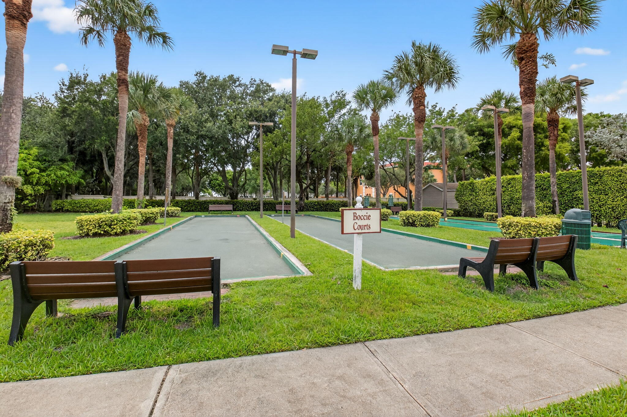FLORAL LAKES 2 - Residential