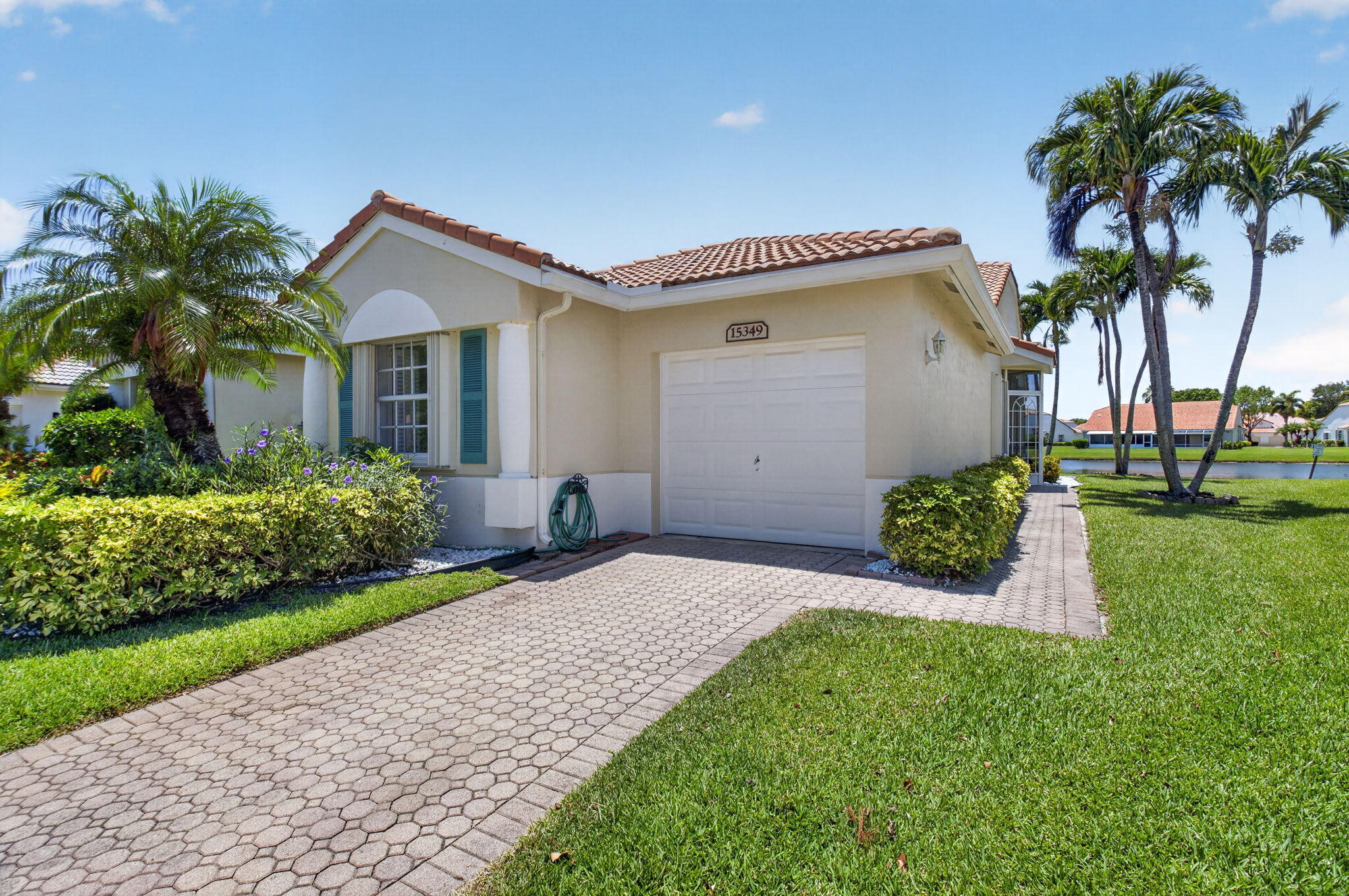 FLORAL LAKES 2 - Residential