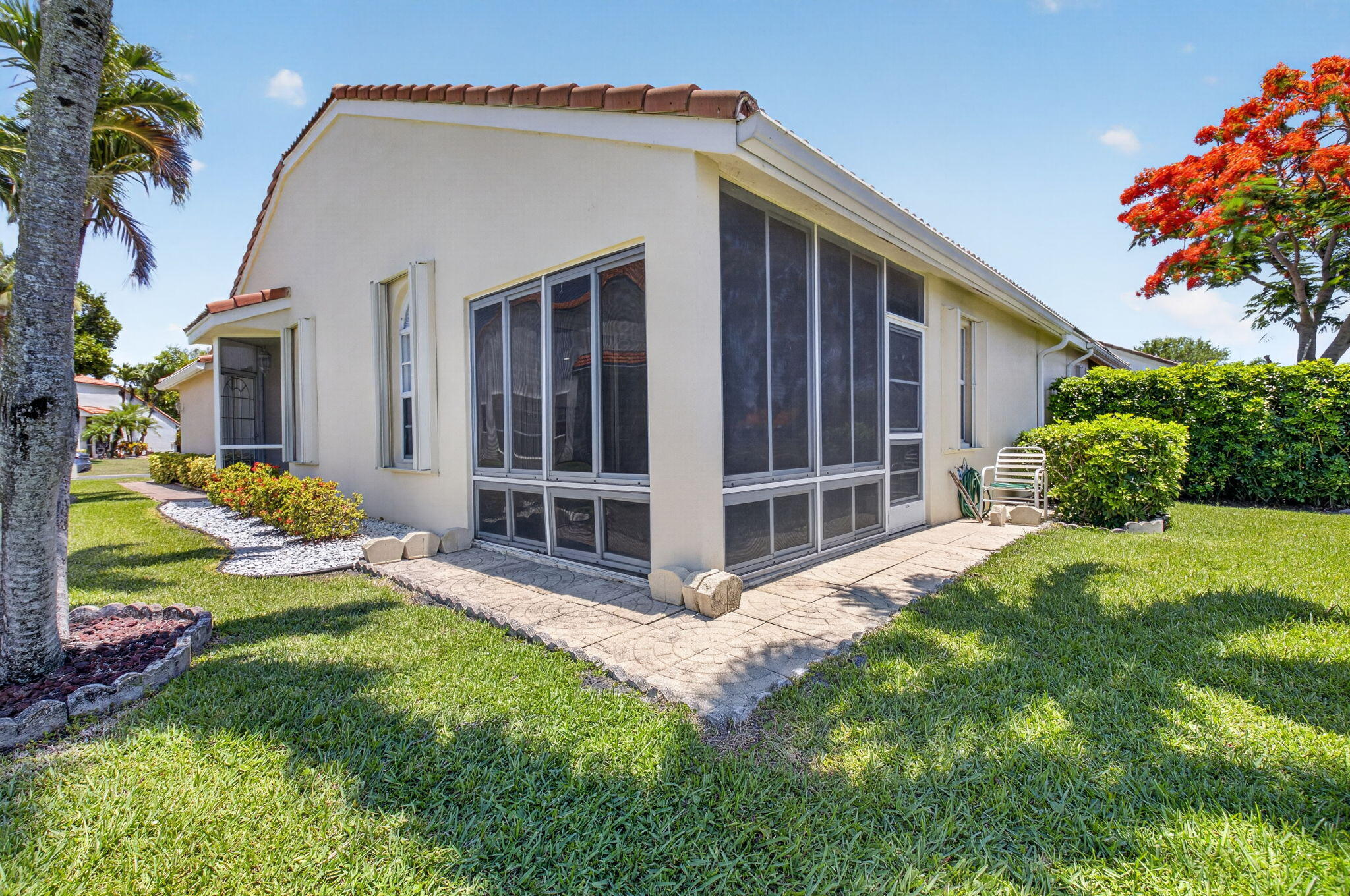 FLORAL LAKES 2 - Residential