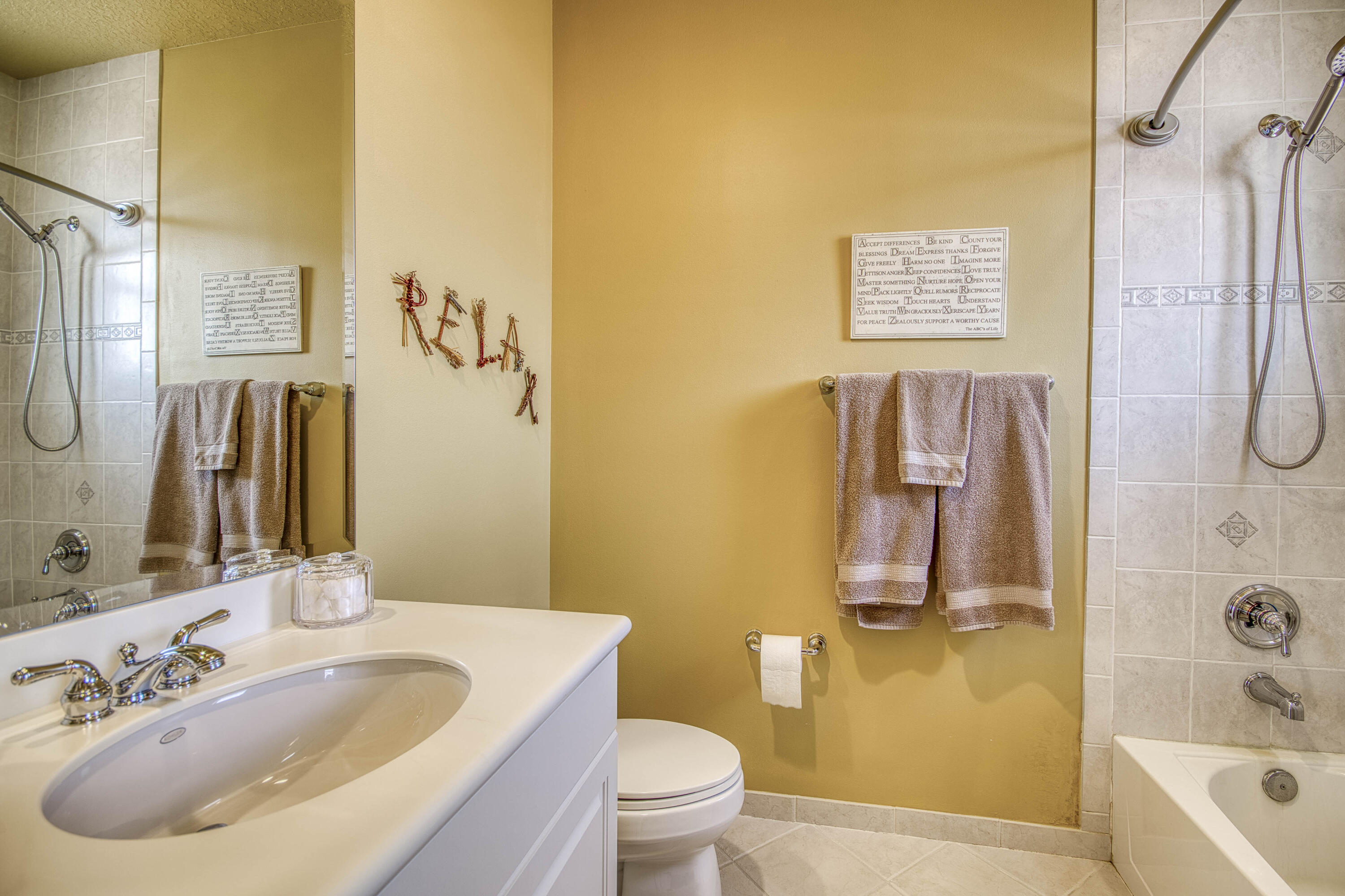 Ibis Golf and Country Club - Isla Vista - Residential Lease