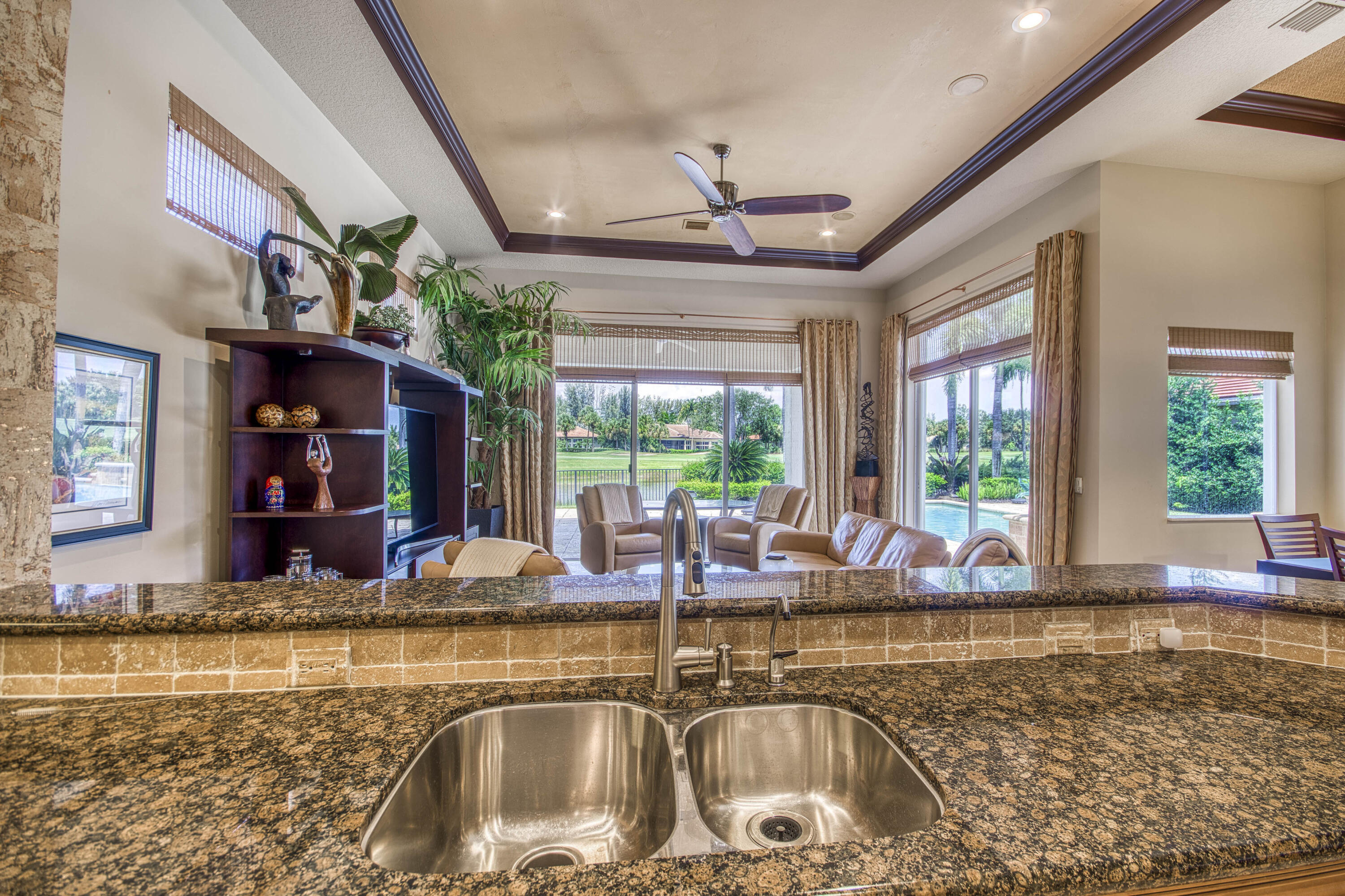 Ibis Golf and Country Club - Isla Vista - Residential Lease