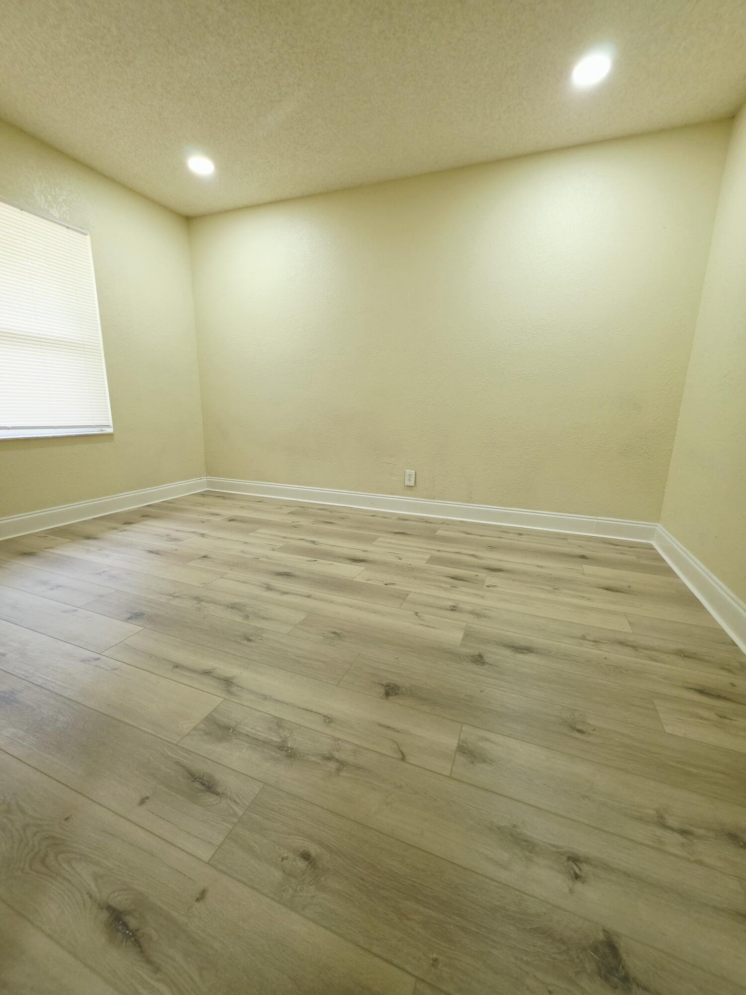LEE ESTATES 1 - Residential