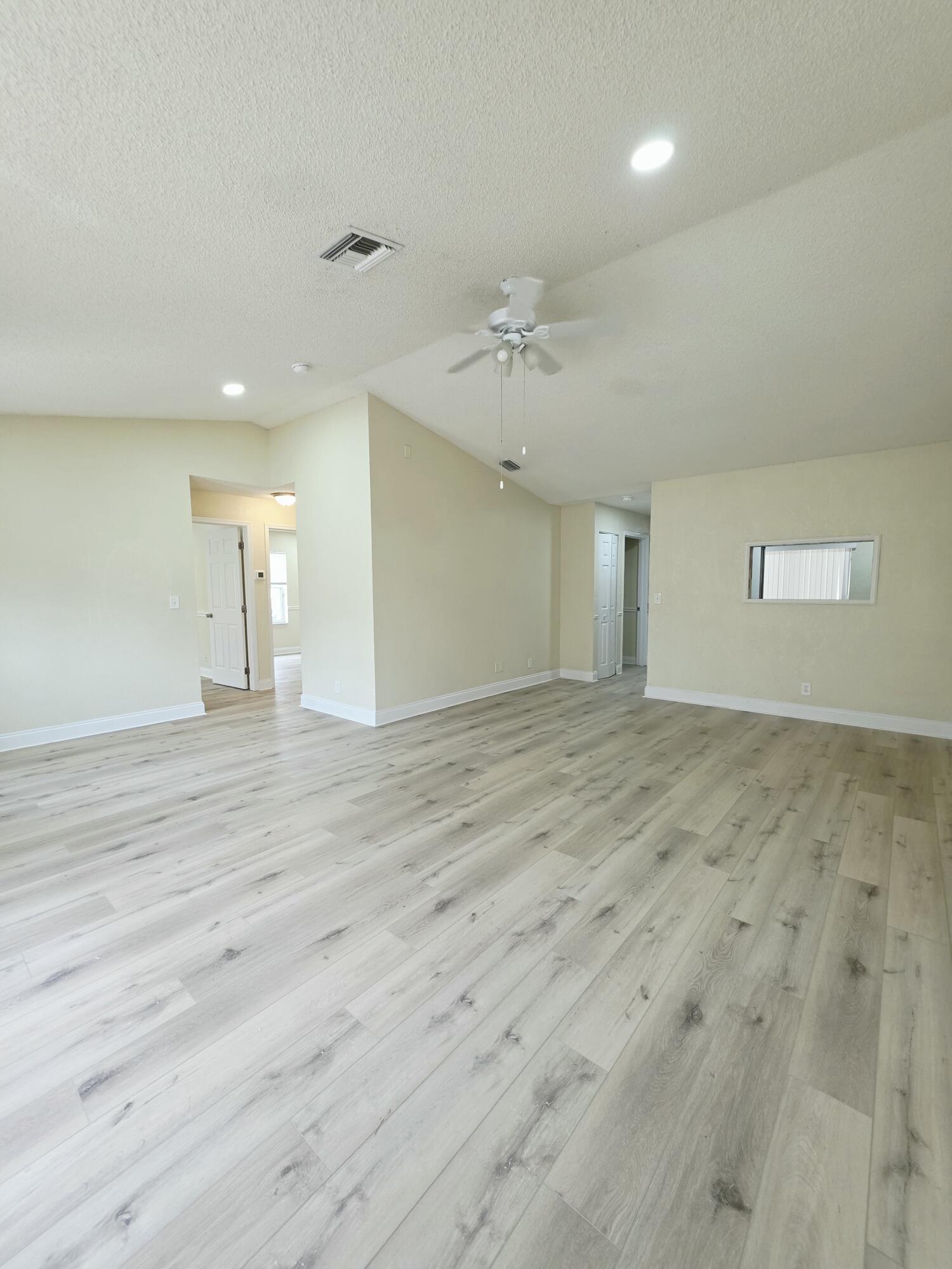 LEE ESTATES 1 - Residential