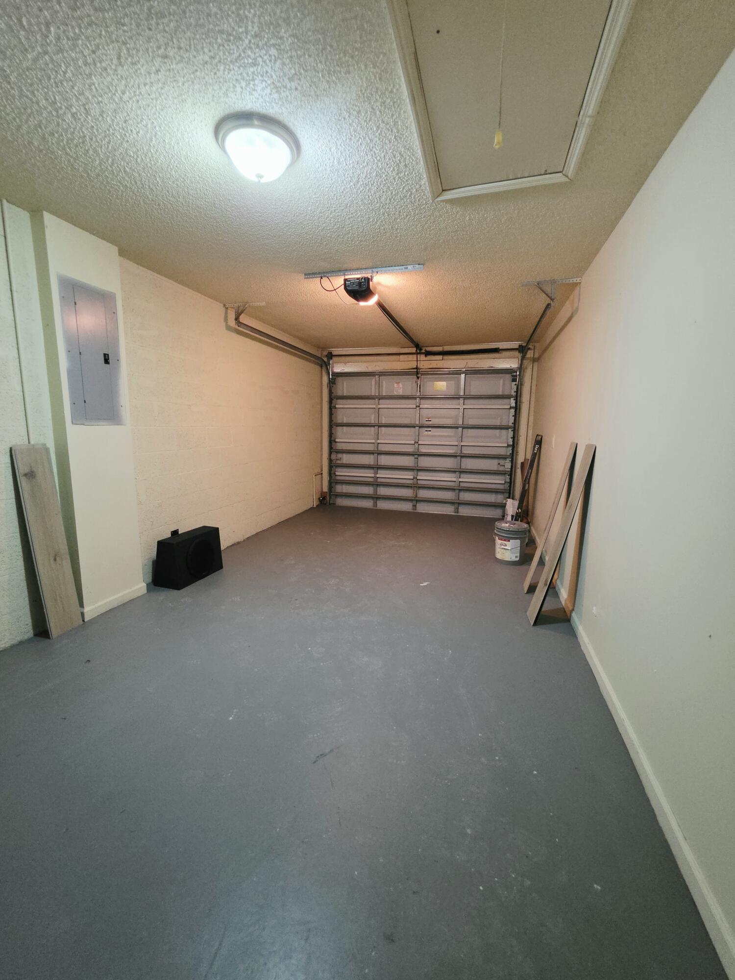 LEE ESTATES 1 - Residential