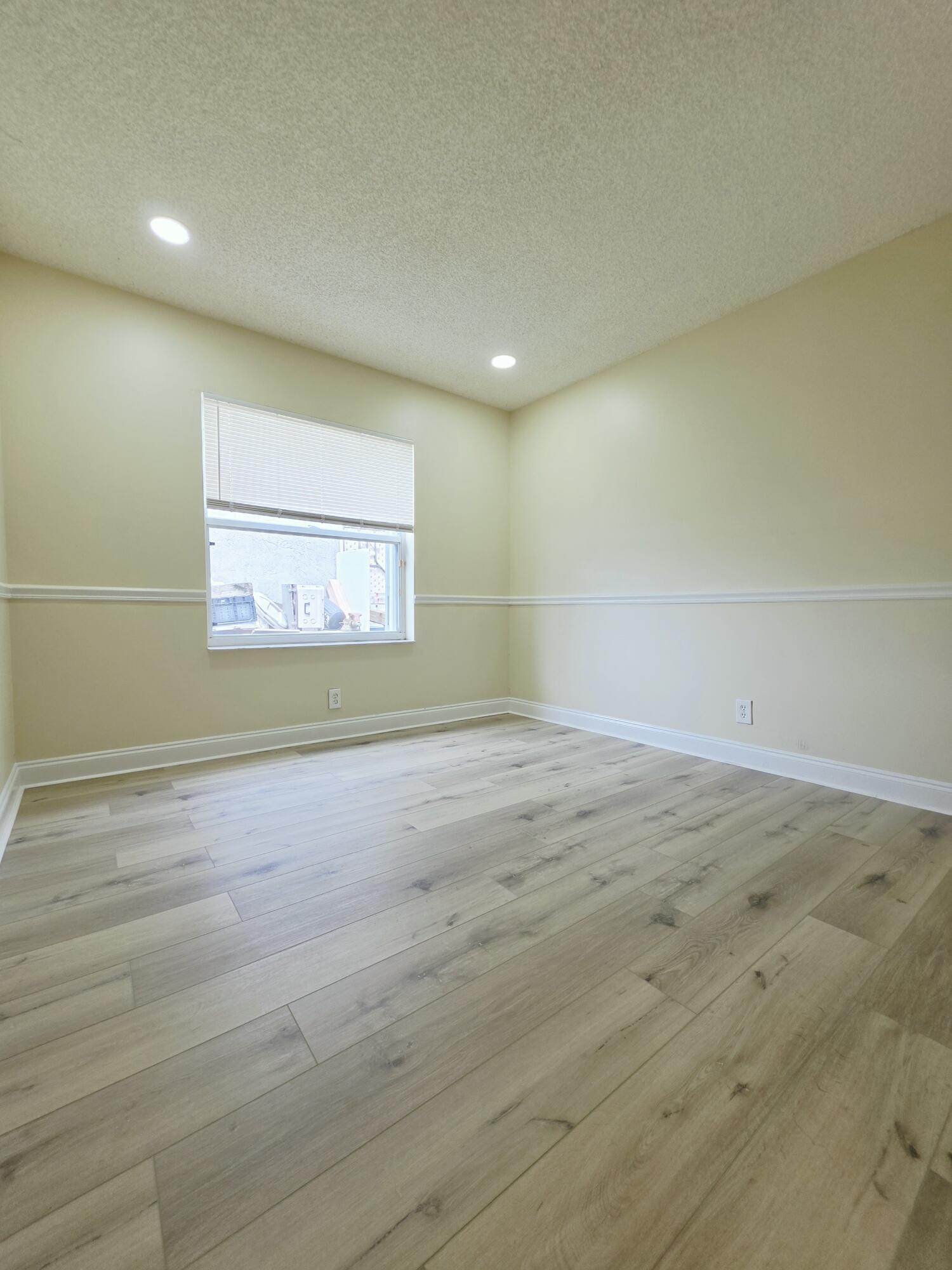 LEE ESTATES 1 - Residential
