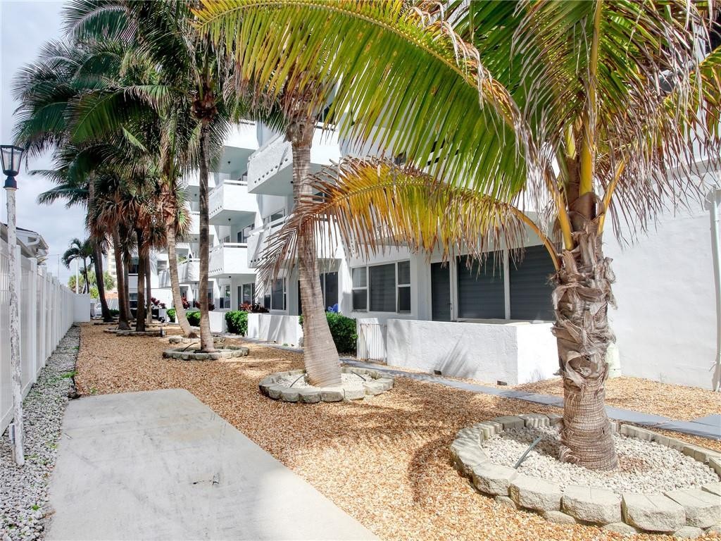 SKY RANCH APTS - Residential